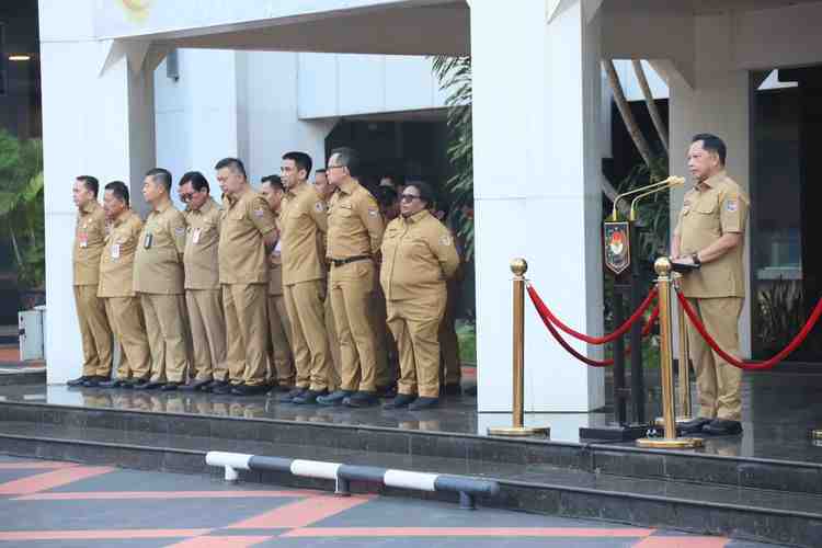 Berikut Ini Daftar ASN yang Tetap WFO oleh Mendagri