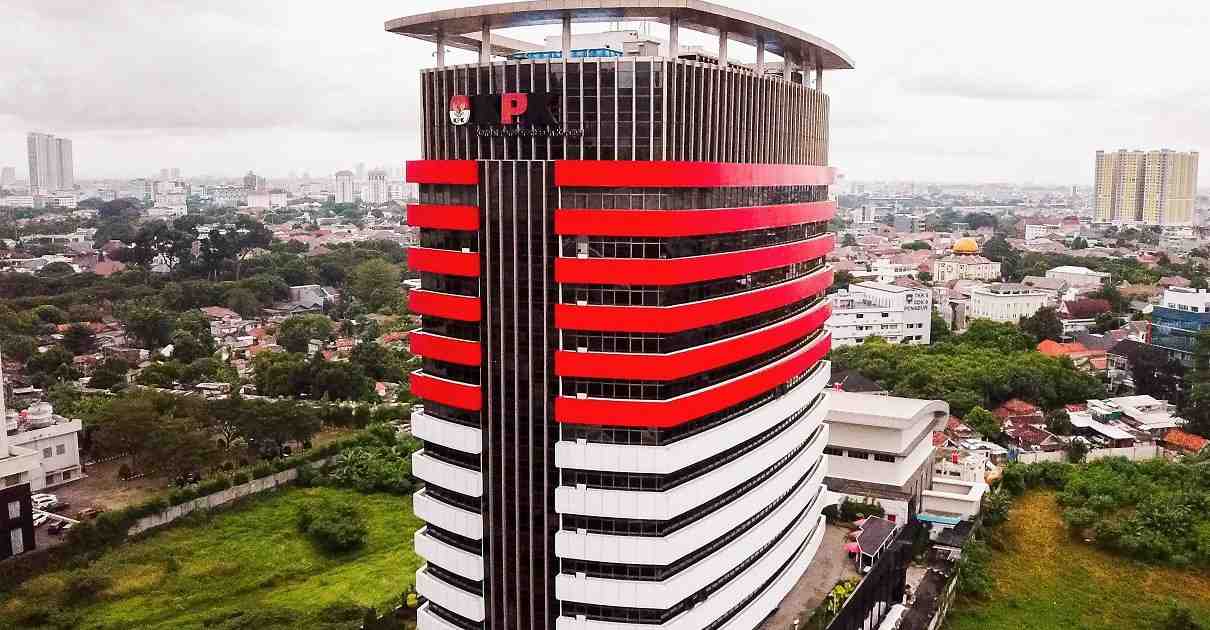 OTT KPK di Jatim, 16 Orang Diamankan Termasuk Bupati Tulungagung