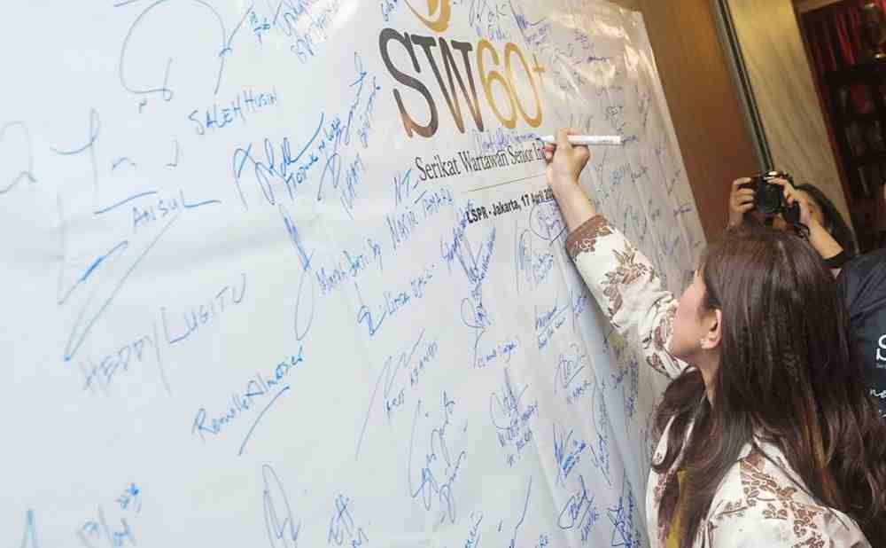 Menkomdigi Tekankan Peran Jurnalis Senior Jaga Standar di Era Digital