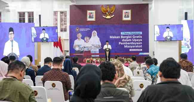 MBG Jadi Penggerak Ekonomi, Menko PM Soroti Peran Kepala Daerah