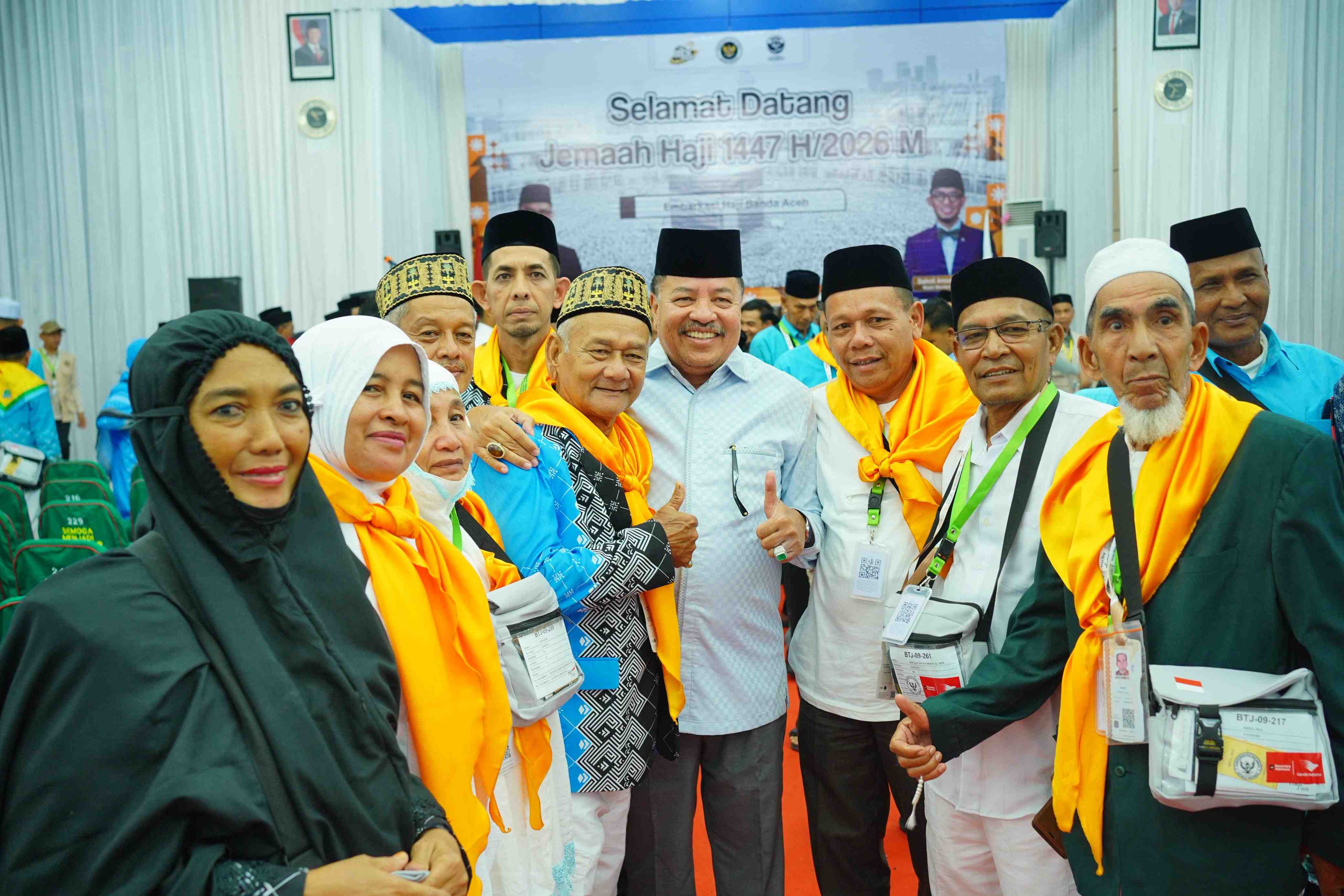 Jemaah Haji Nagan Raya Berangkat ke Tanah Suci via Embarkasi Banda Aceh