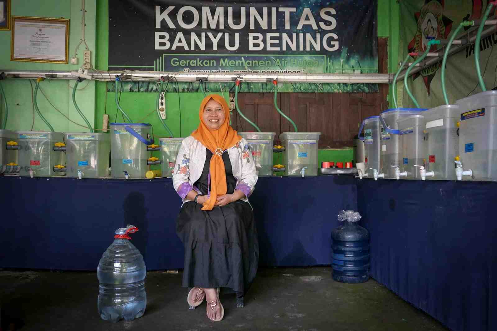 Ketika Air Hujan Jadi Harapan, Kisah Bu Ning Bangun Lumbung Air Warga