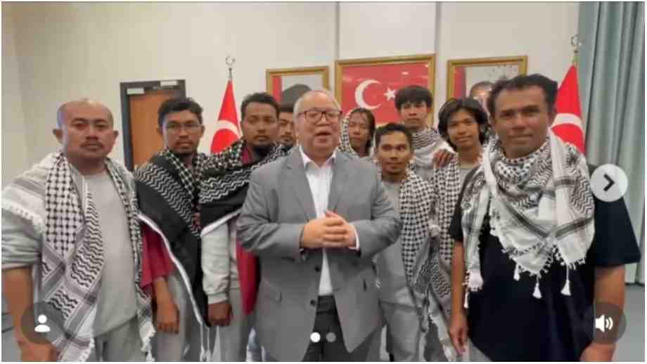 Menlu Jamin Kepulangan Sembilan Aktivis Kemanusiaan ke Tanah Air