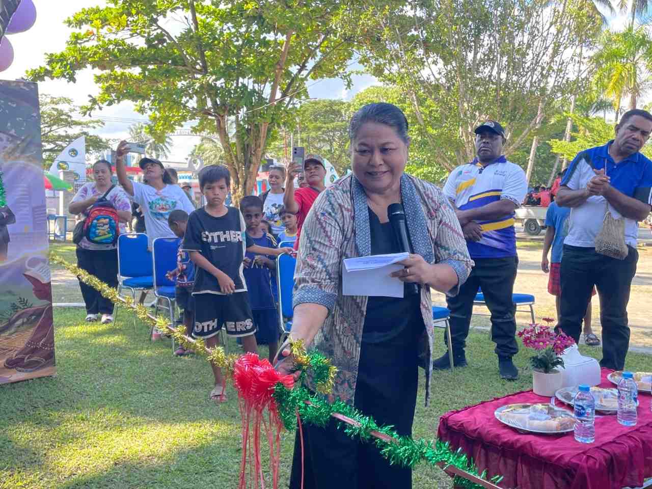 Pemkab Raja Ampat Gelorakan Budaya Literasi melalui Buka Lapak Baca
