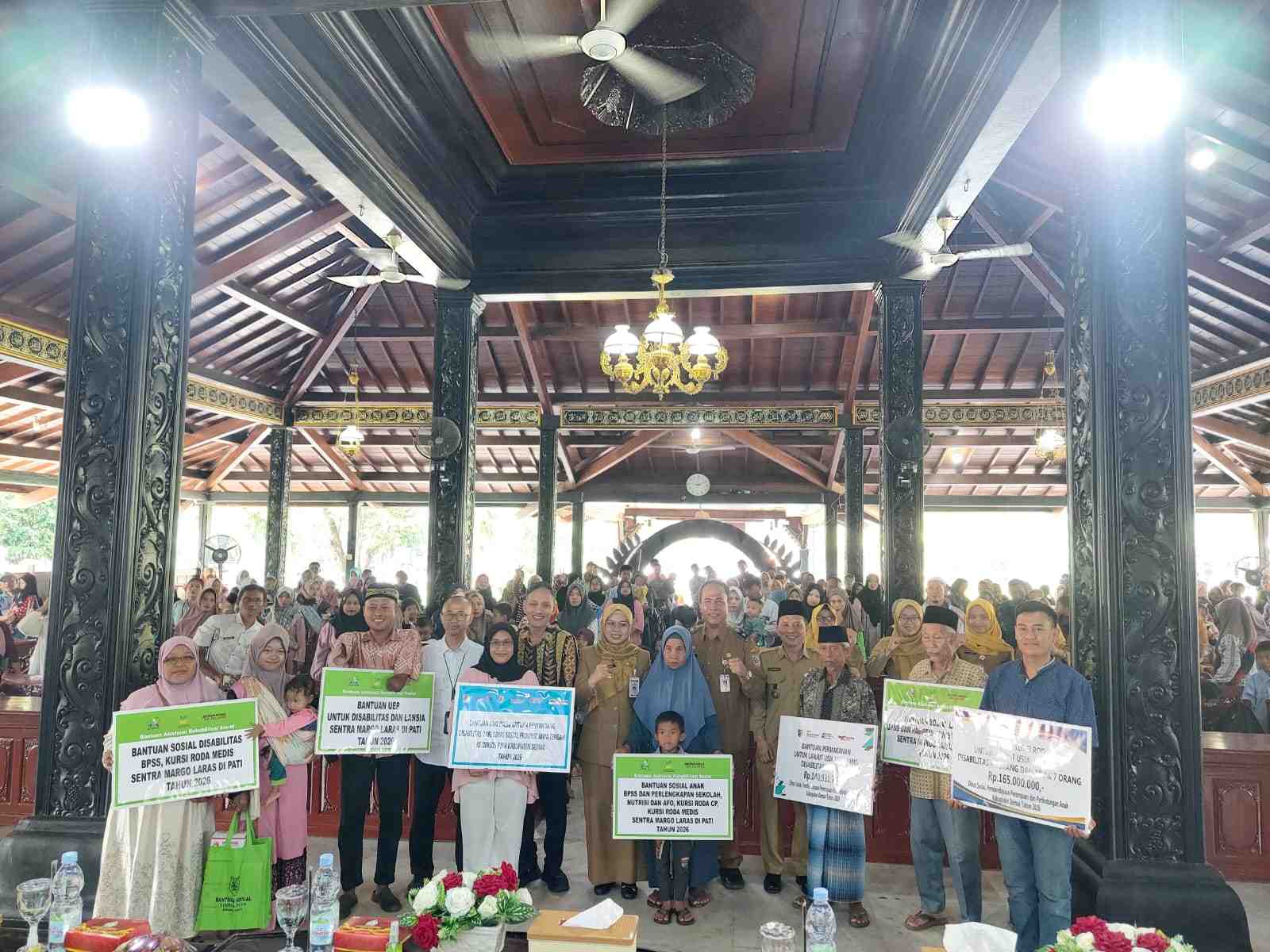 Bantuan Susu untuk Anak Stunting dan Kelompok Rentan