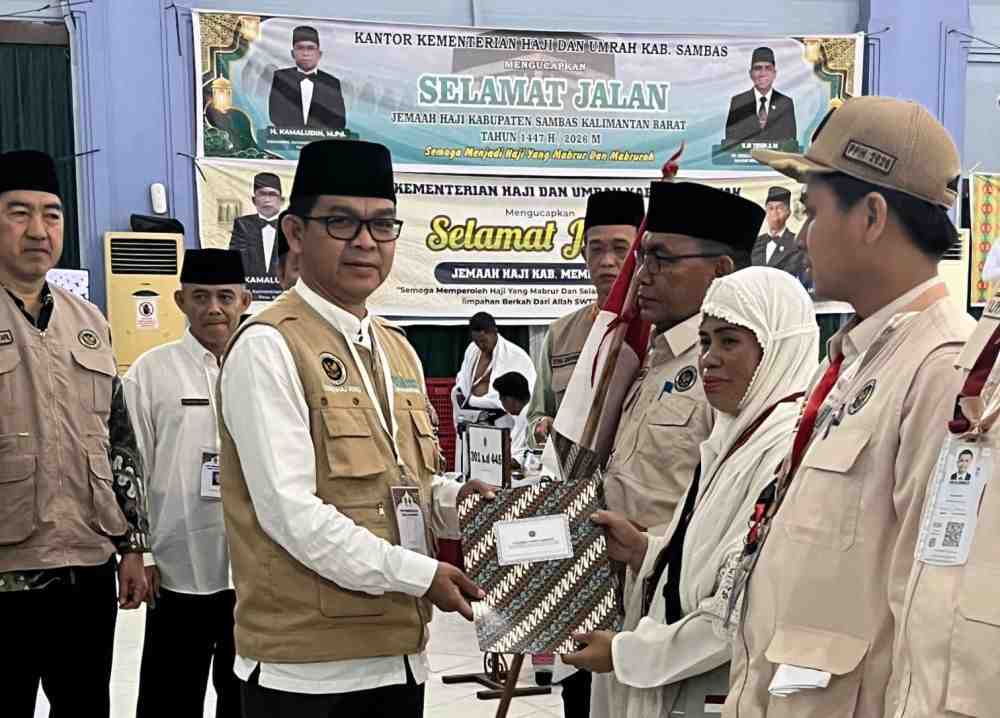 Kloter Terakhir Haji Riau Diberangkatkan dari Embarkasi Batam