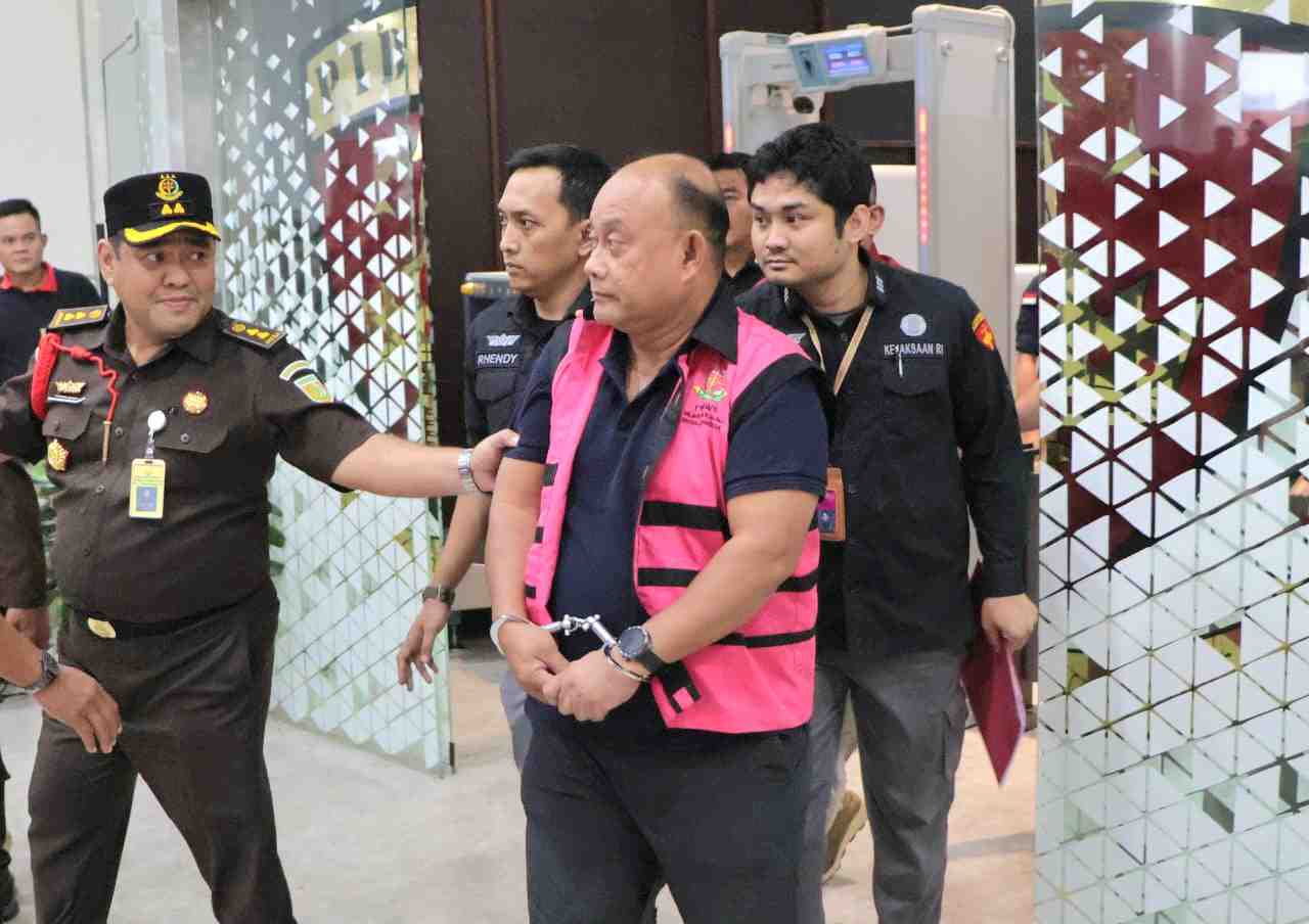 Kejagung Tahan Tiga Mantan Pejabat BGN Terkait Dugaan Korupsi MBG