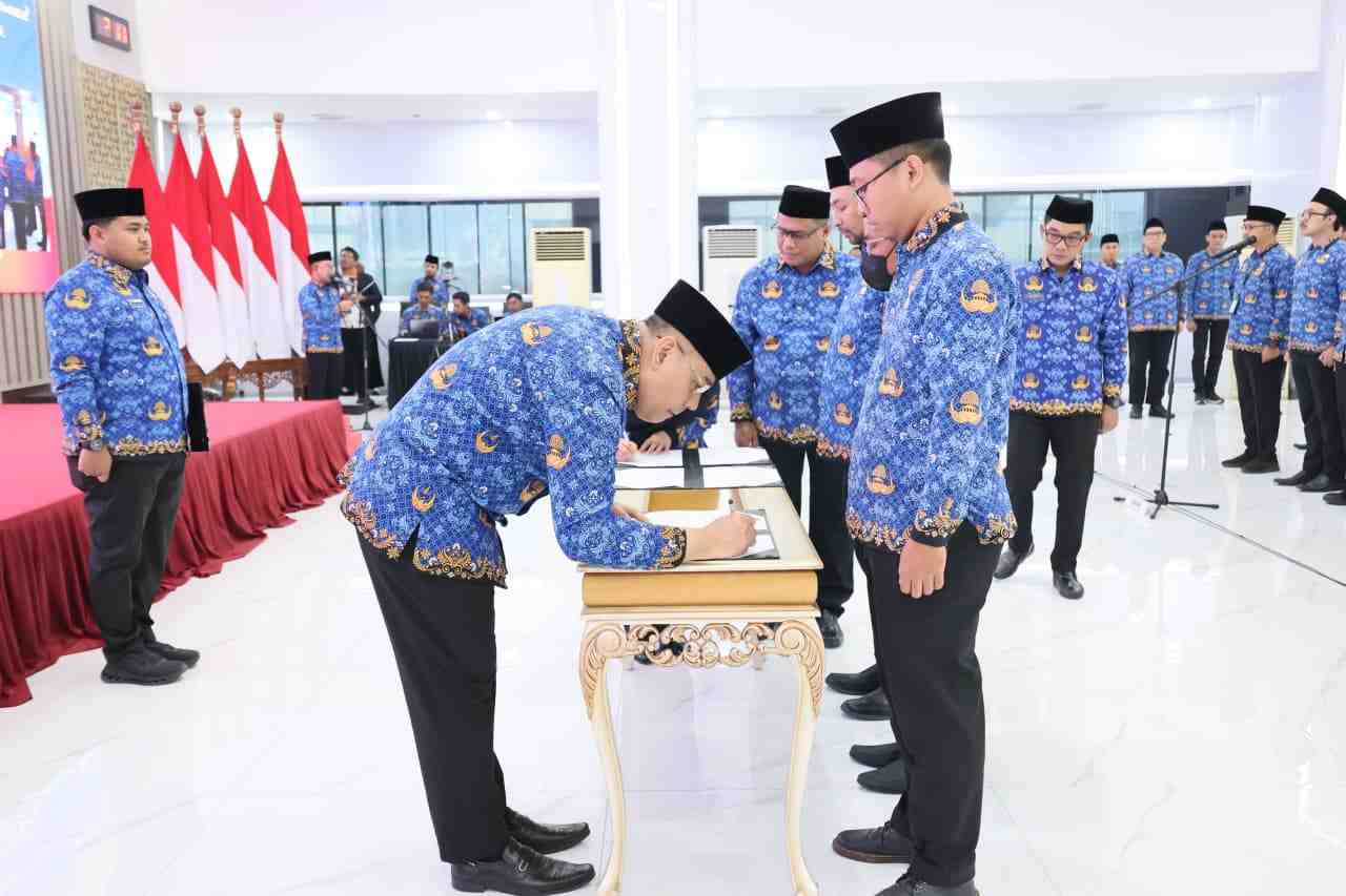 Wamen Ossy Tegaskan Pentingnya Integritas dan Profesionalisme dalam Pelantikan 1.322 PNS ATR/BPN