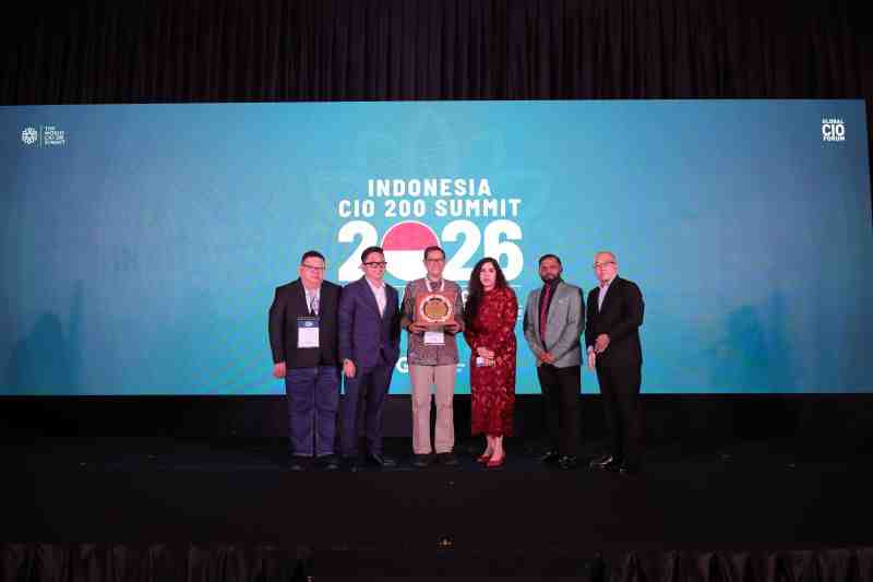 Menkomdigi Meutya Hafid Raih Penghargaan Global Technology Leadership