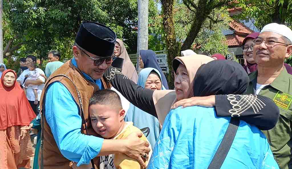 Suasana Haru Iringi Kedatangan Jemaah Haji Batang dari Baitullah