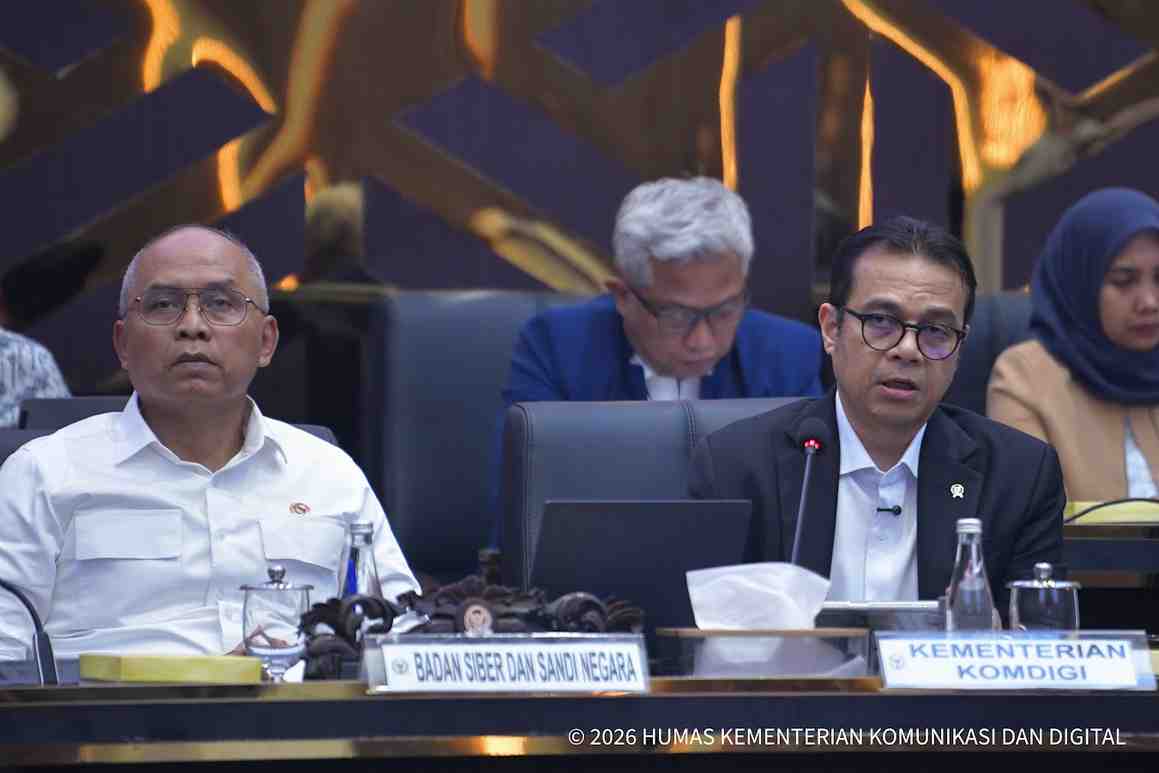 [Siaran Pers] Wamen Nezar Patria: Warga Tak Boleh Lagi Jadi Kurir Data Antar Instansi