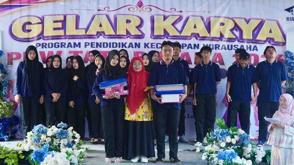 LKP Bina Mulya Batang Gelar Karya PKW, Cetak Wirausaha Muda Siap Mandiri