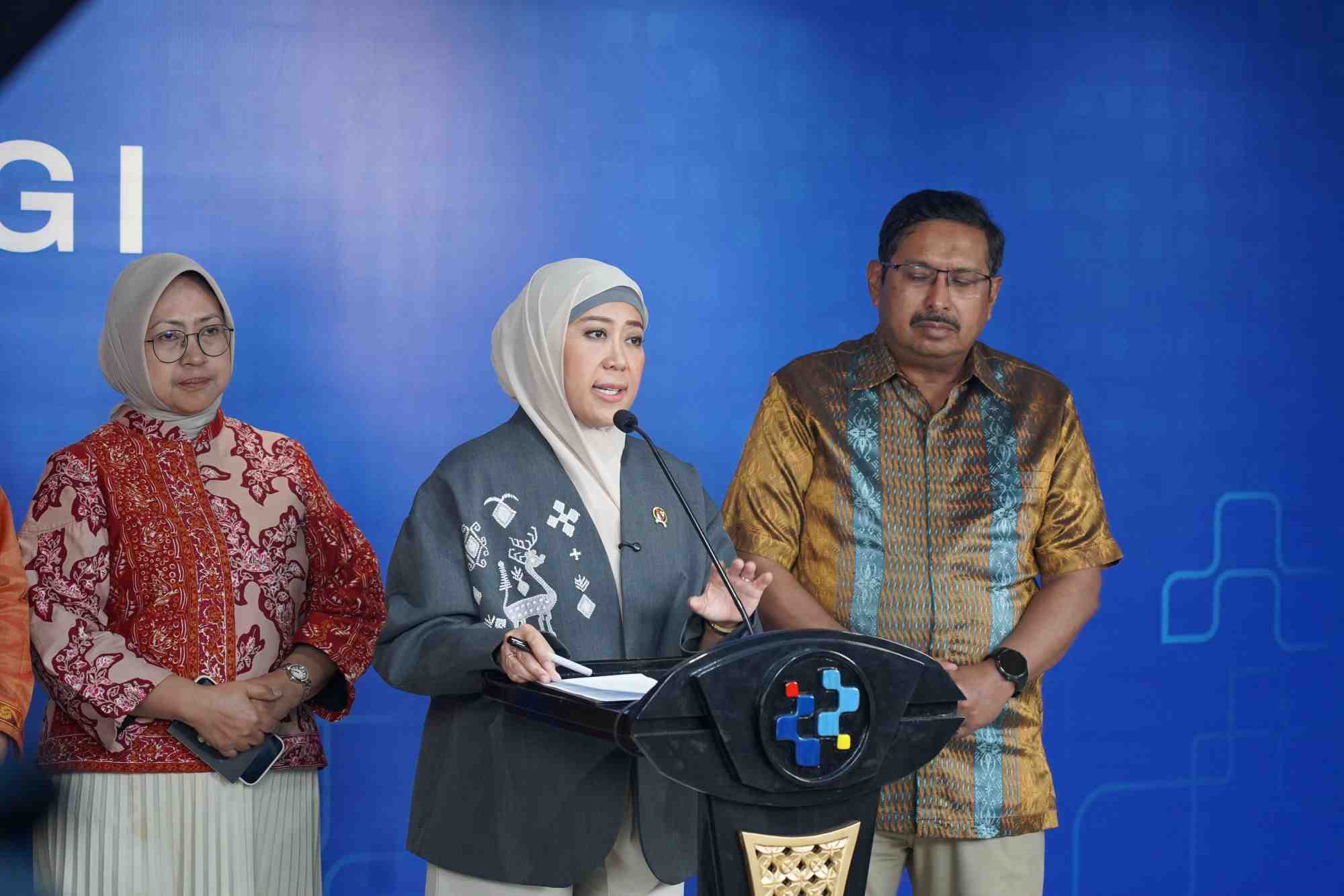Lelang Frekuensi Selesai, Masyarakat Segera Nikmati Internet Lebih Cepat dan Murah
