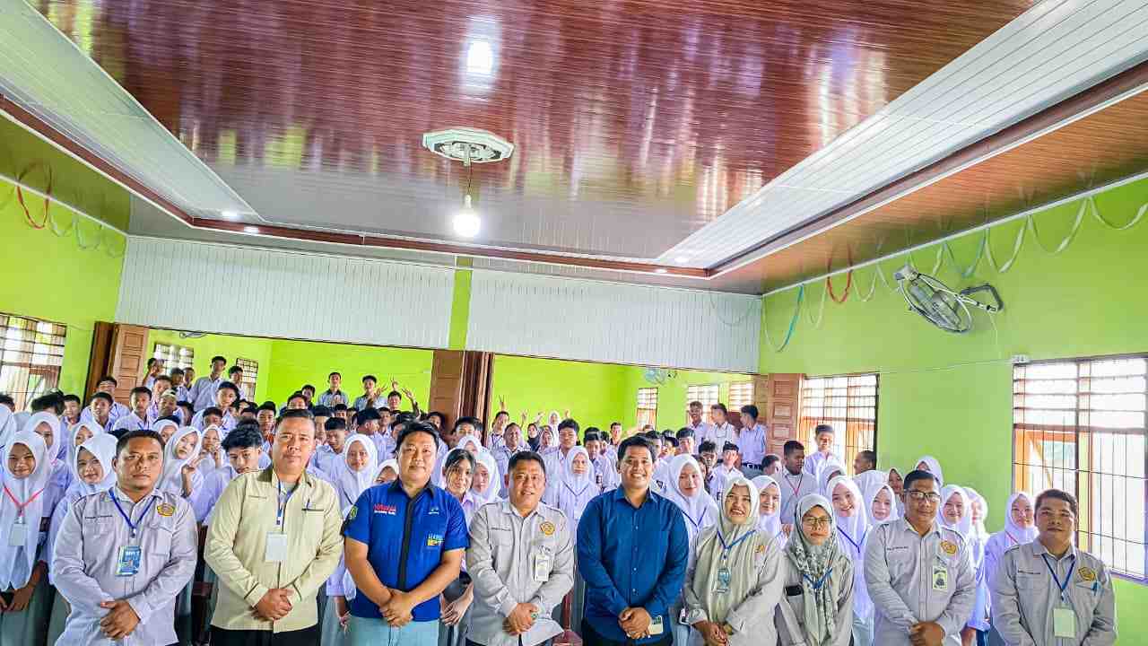 Diskominfo Sergai Edukasi Pelajar Terkait Bahaya Judi Online 