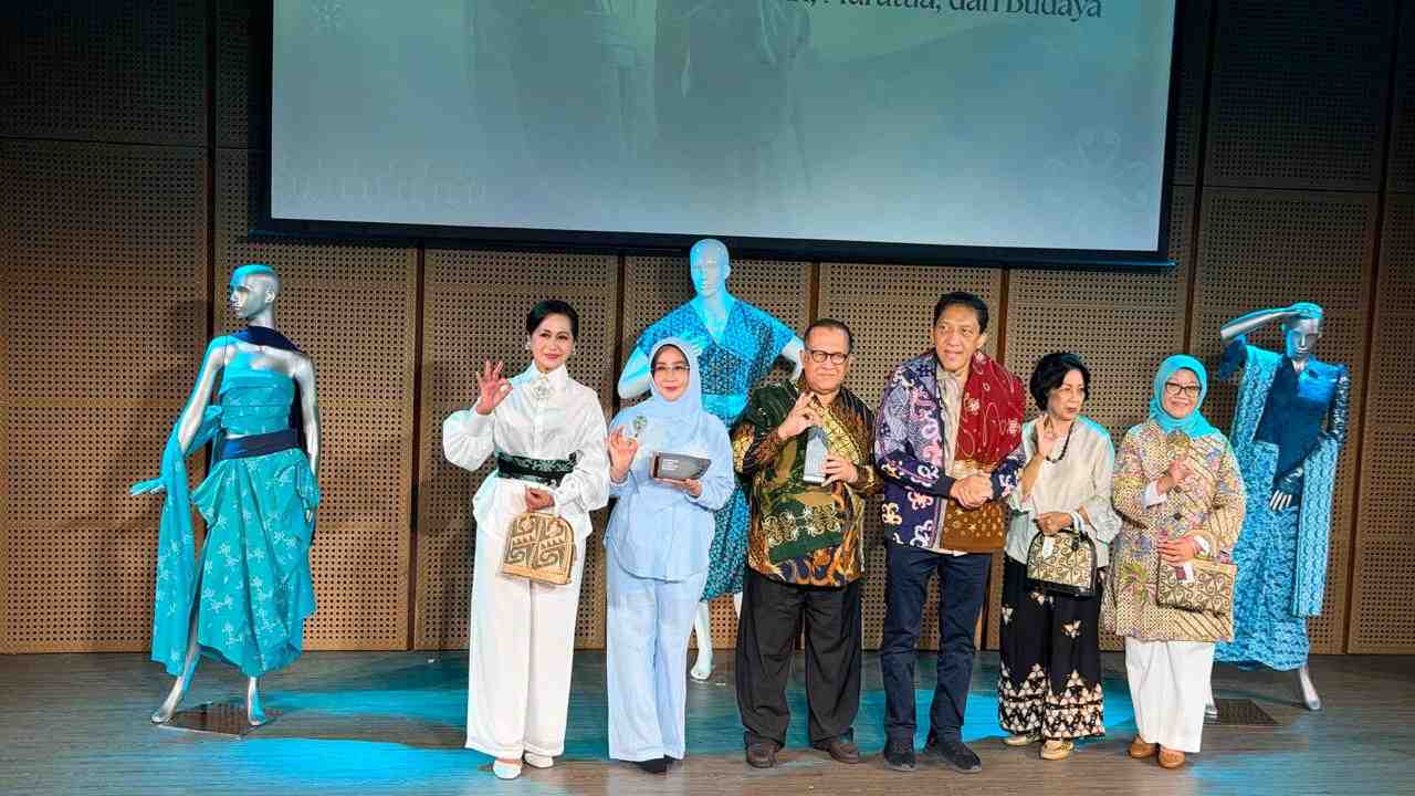 Delapan Motif Batik Derawan Diluncurkan, Kemenbud Perkuat Diplomasi Budaya Kalimantan Timur