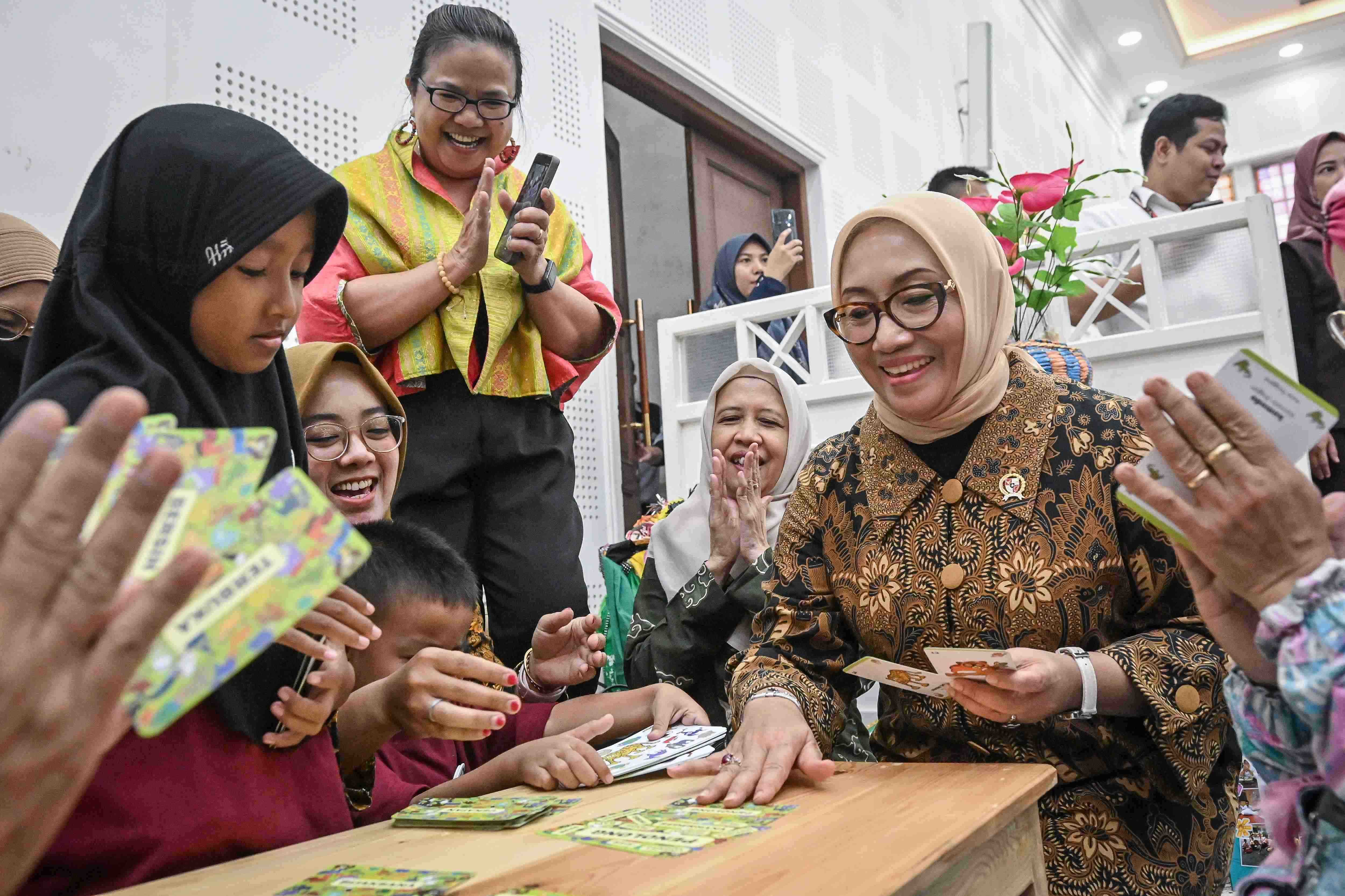 Hari Anak Nasional: Keluarga Benteng Utama Lindungi Anak di Era Digital