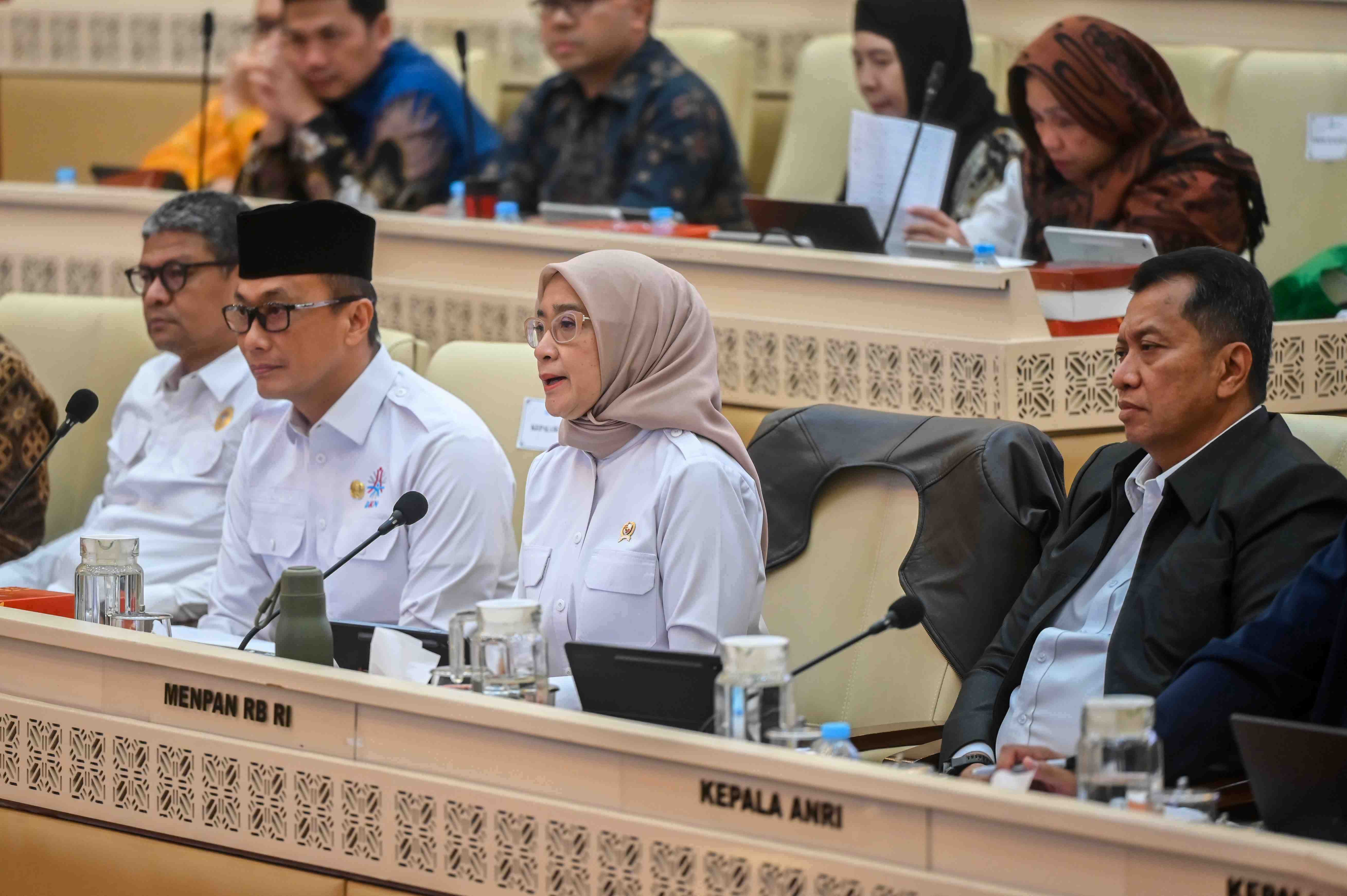 "Surat Cinta" Menteri PANRB kepada Seluruh ASN: Jaga Integritas dan Nilai BerAKHLAK