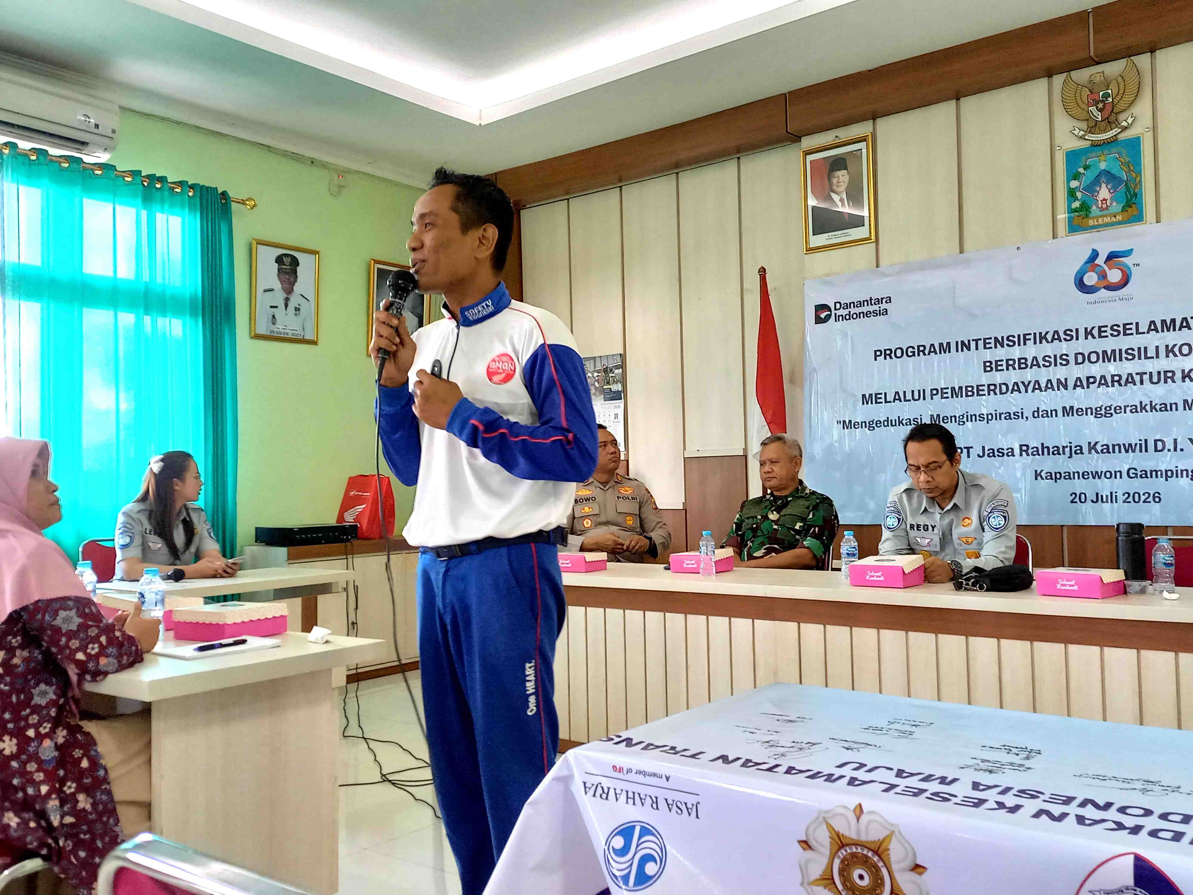 Tekan Risiko Kecelakaan Lalu Lintas, Warga Gamping Belajar Safety Riding