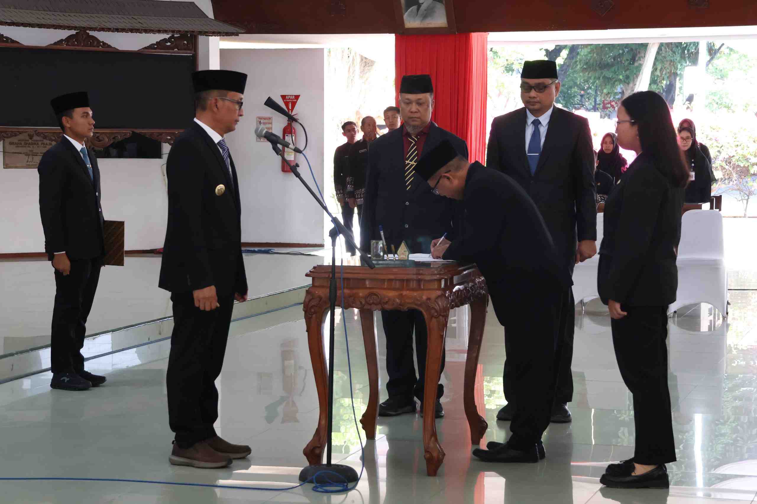 Bupati Bojonegoro: Kepala Sekolah Harus Jadi Contoh bagi Guru dan Siswa