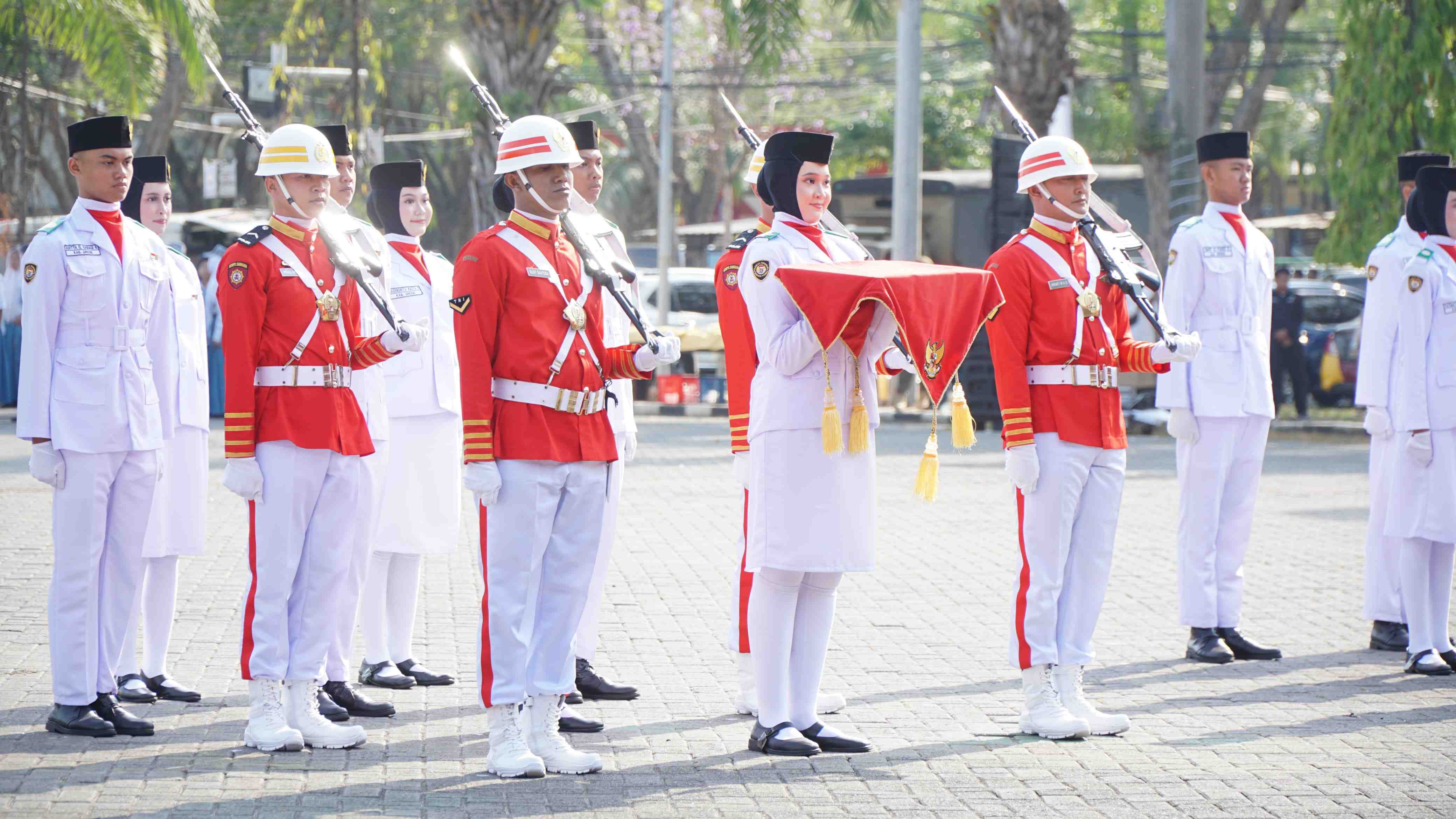 HUT ke-81 RI, Gresik Beri Diskon PBB dan BPHTB