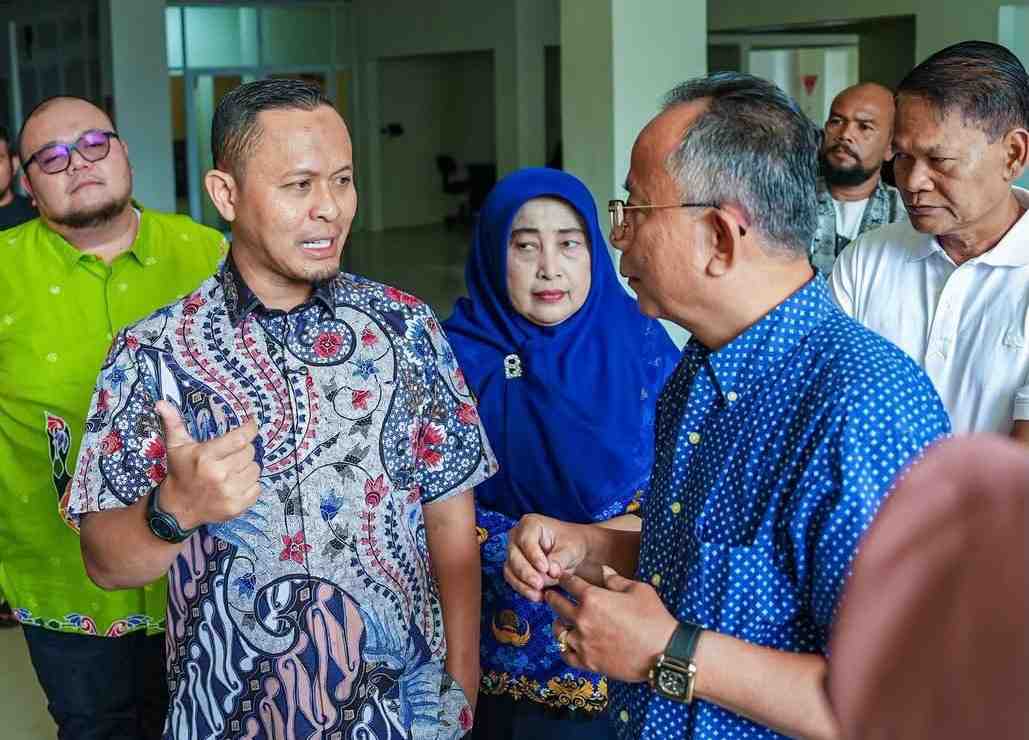 Pasar Bawah Mangkrak, Agung Ancam Putus Kontrak