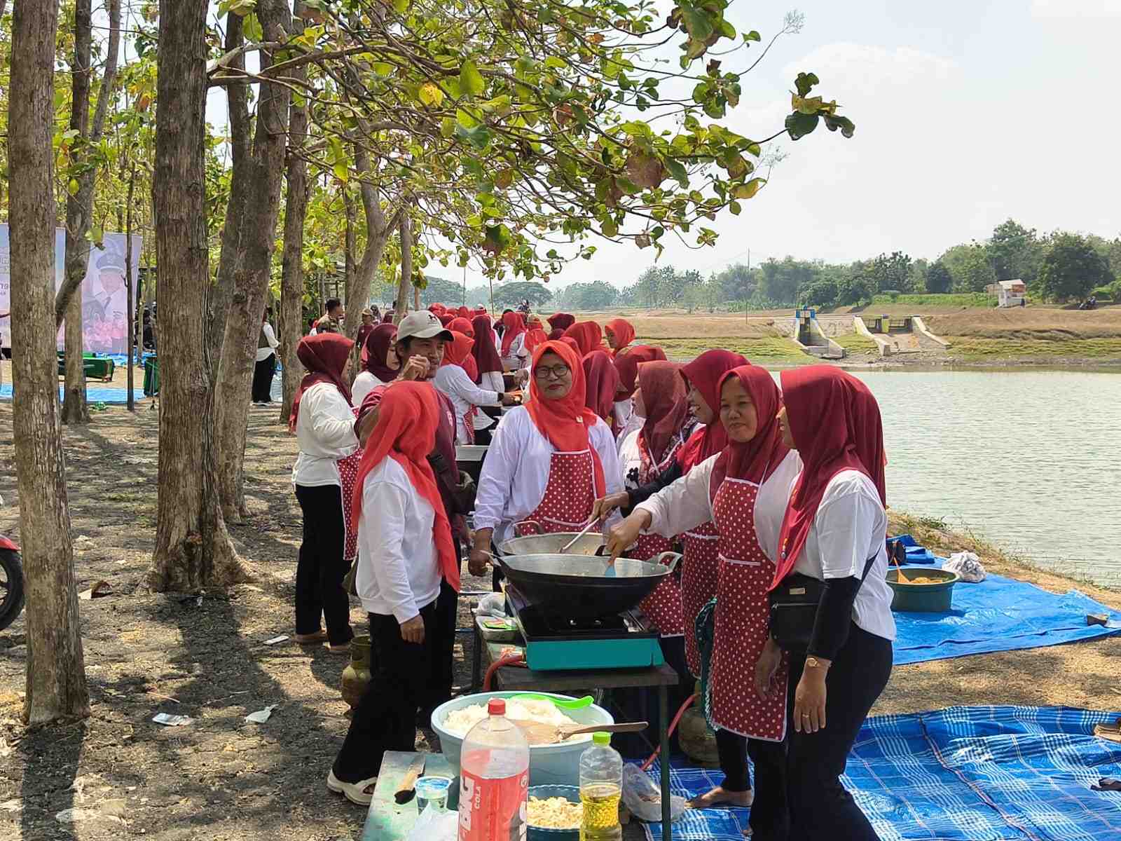 Lomba Masak Nasi Goreng Meriahkan HUT RI di Bojonegoro, 45 Kg Ludes untuk Warga