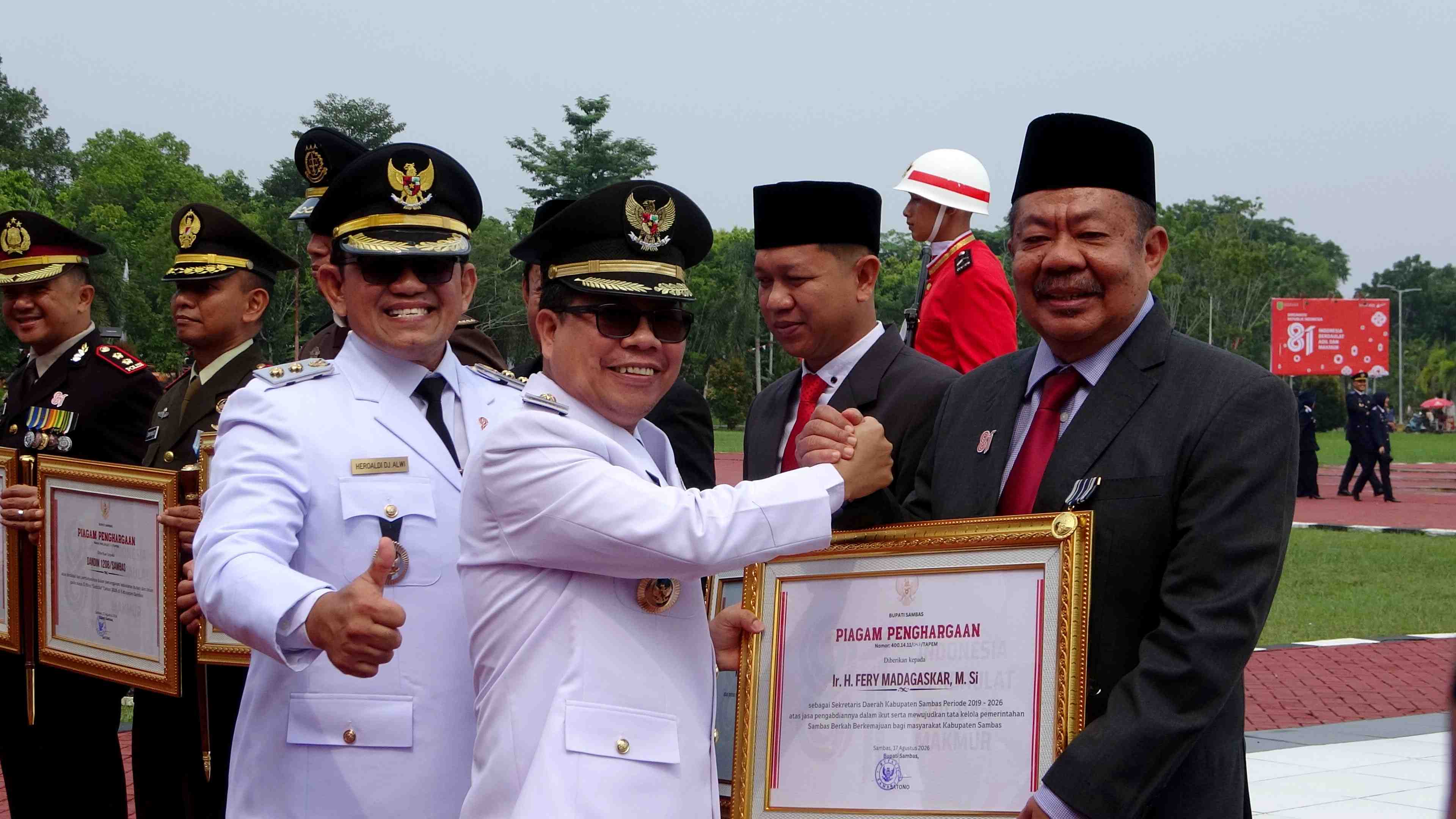 Bupati Satono Ajak Warga Sambas Isi Kemerdekaan Lewat Pembangunan Daerah