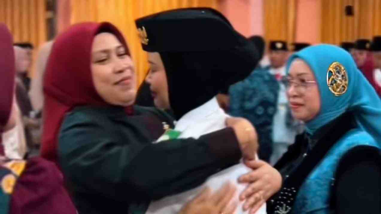 Tetes  Air Mata di Pengukuhan Paskibraka HSU