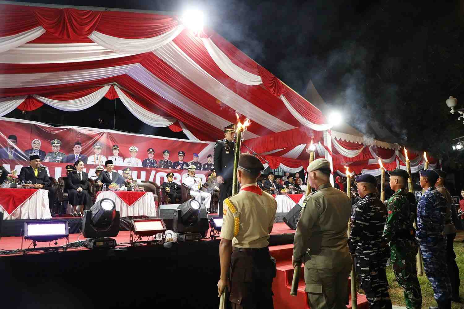 Pawai Obor Batam Kobarkan Semangat Perjuangan Kemerdekaan
