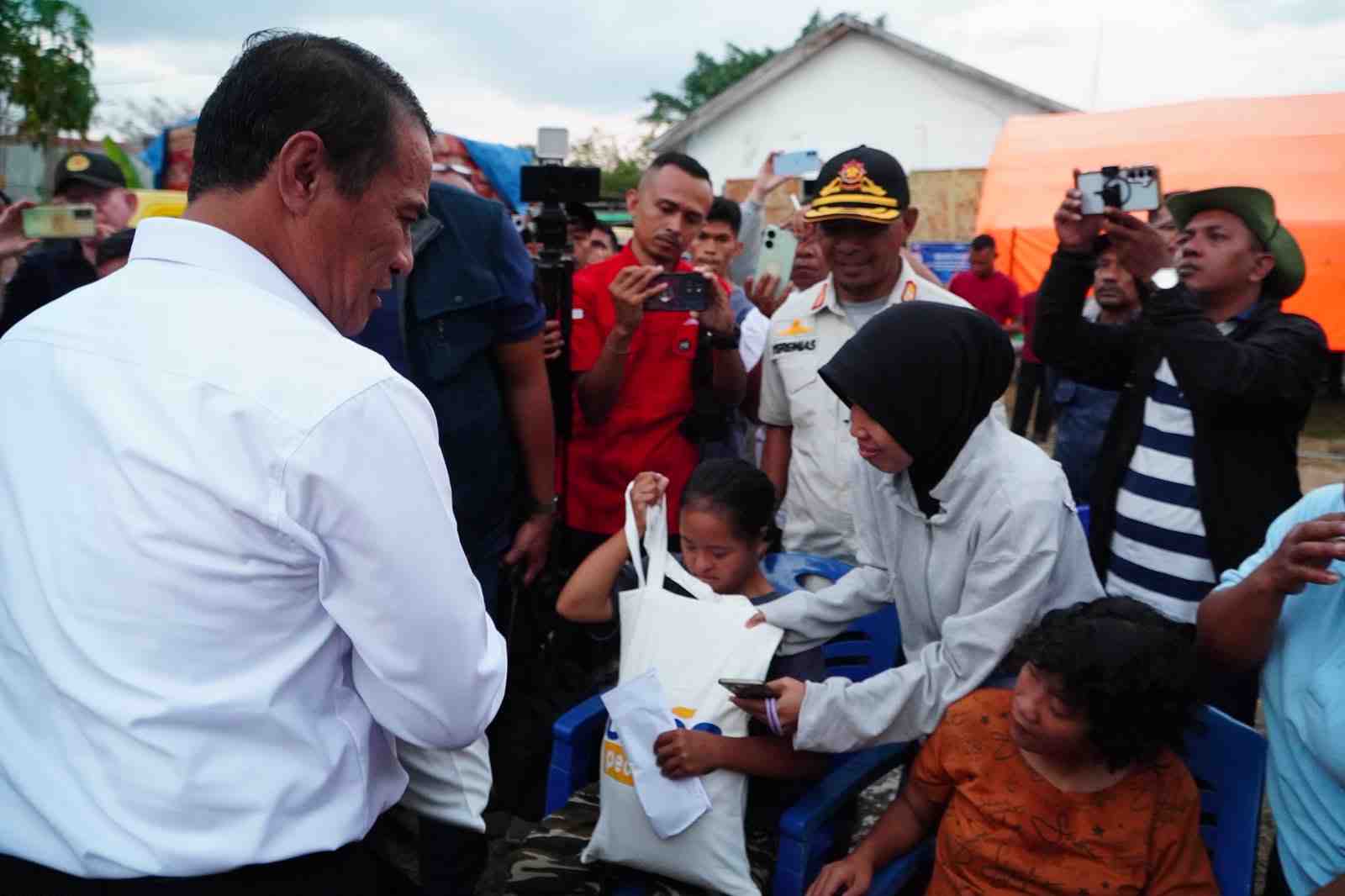 Mentan Amran Pastikan Kebutuhan Pangan Korban Gempa Sangat Mencukupi
