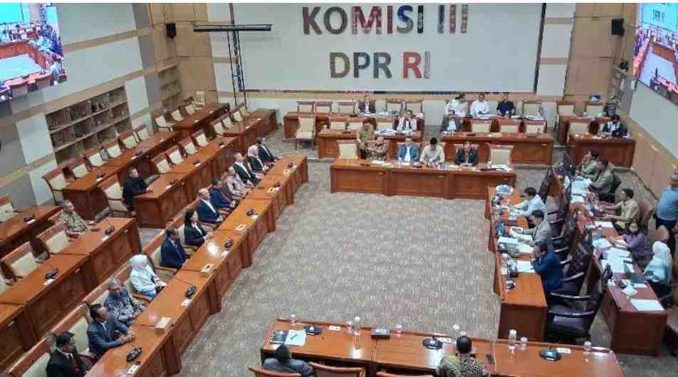 Komisi III DPR Setujui 14 Calon Hakim MA