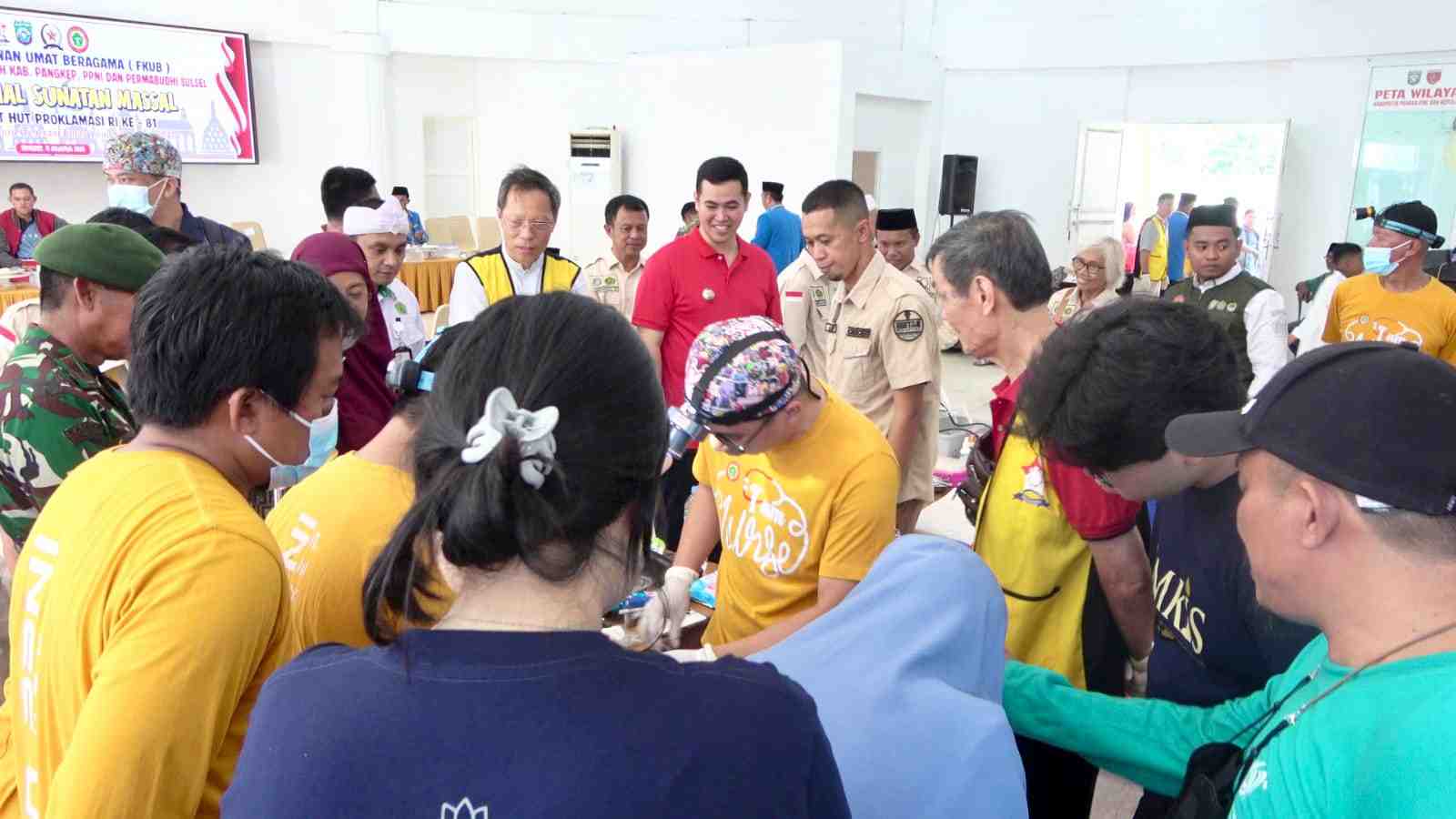 Merawat Kerukunan lewat Aksi Nyata, 50 Anak Pangkep Dapat Layanan Sunat