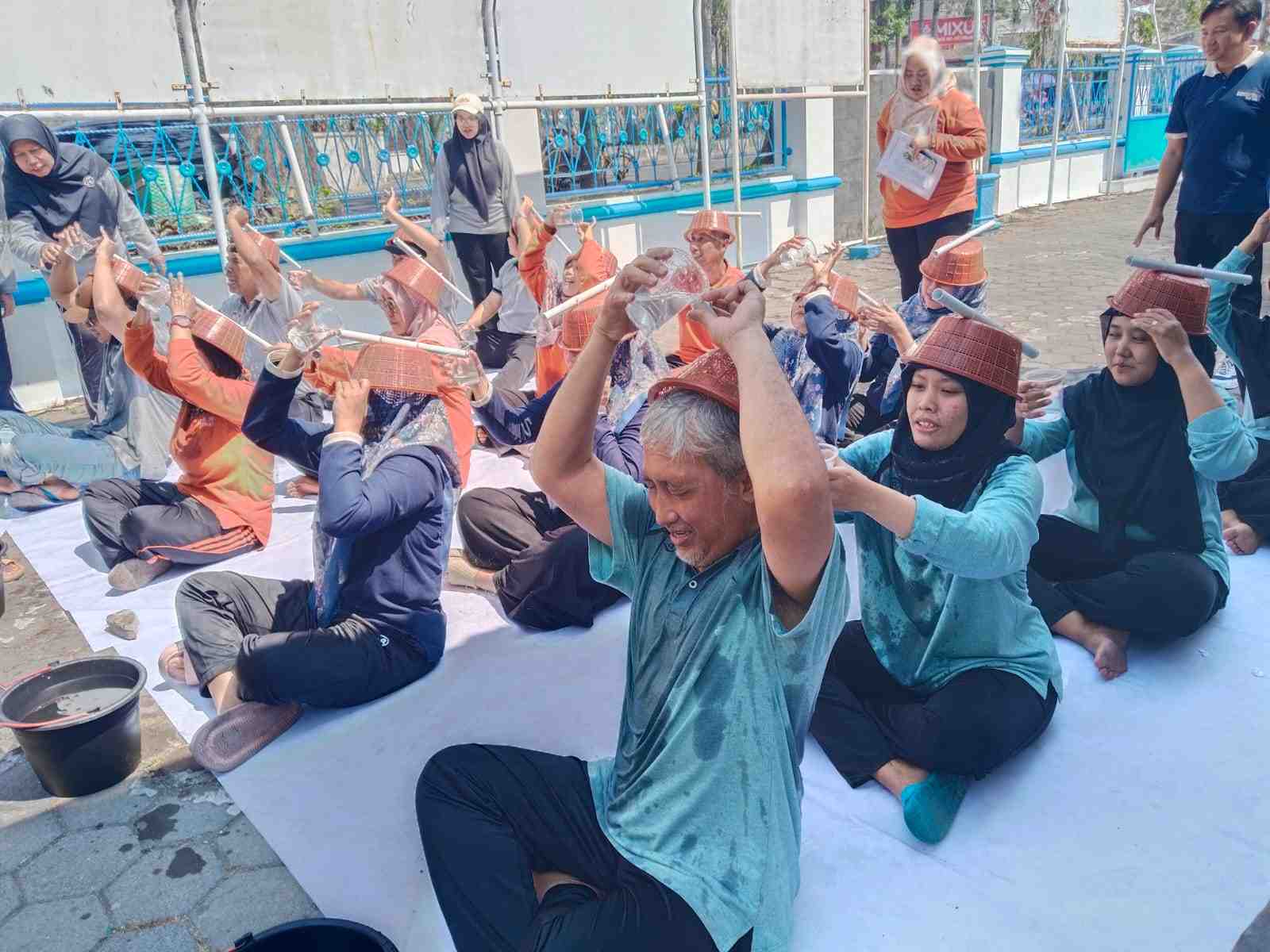 Lomba Kocak Meriahkan HUT RI ke-81 di Dinkominfo Demak
