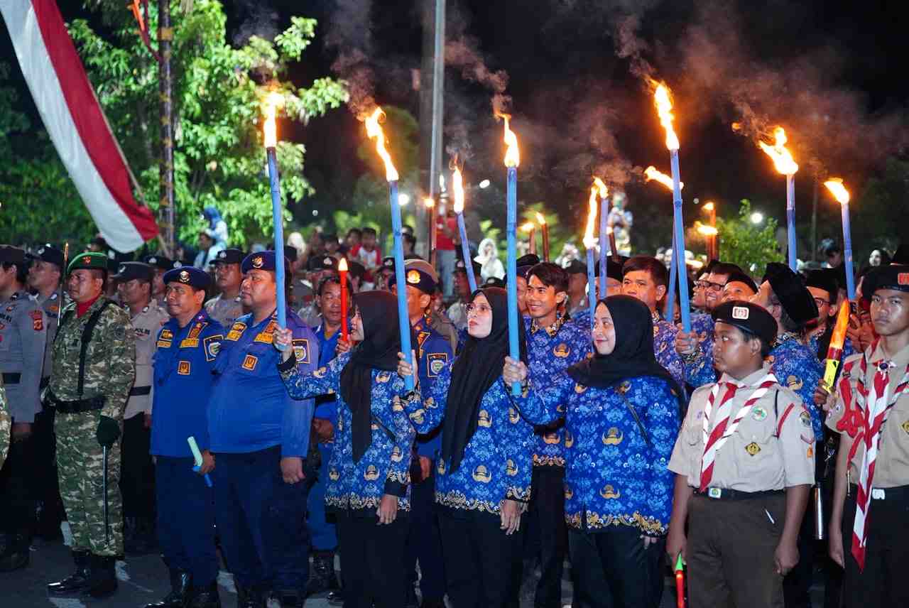 HUT ke-81 RI, Pemkab Indramayu Gelar Pawai Obor dan Taptu