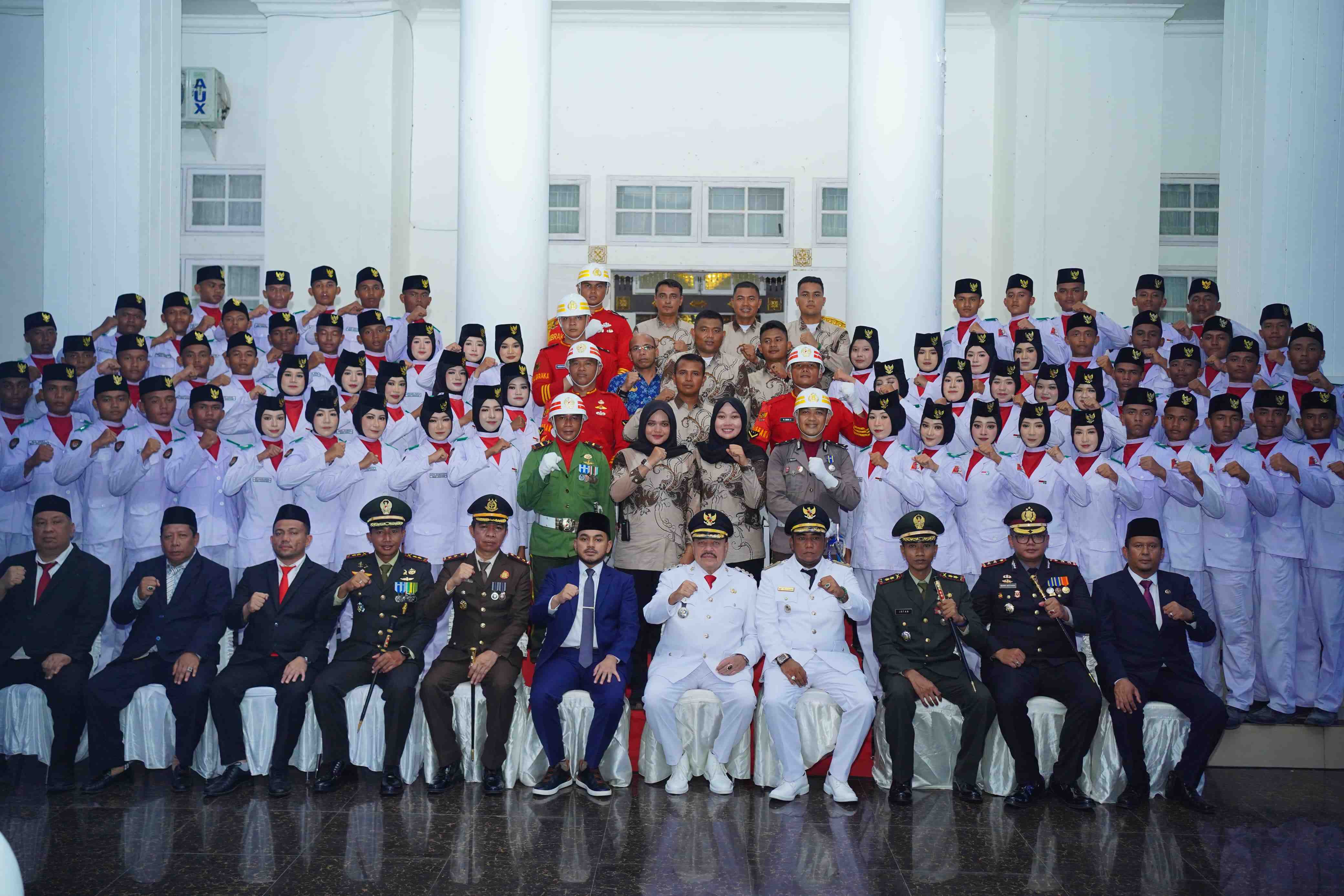 Usai Turunkan Merah Putih, Paskibraka Nagan Raya Dapat Pesan Khusus dari Bupati