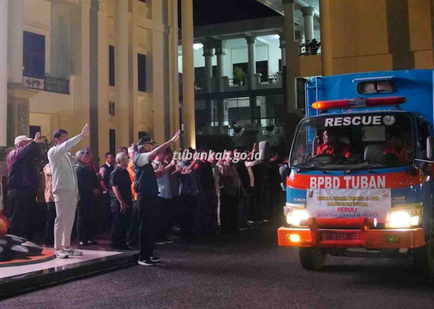 Tuban Kirim Bantuan Rp95 Juta untuk Korban Gempa NTT