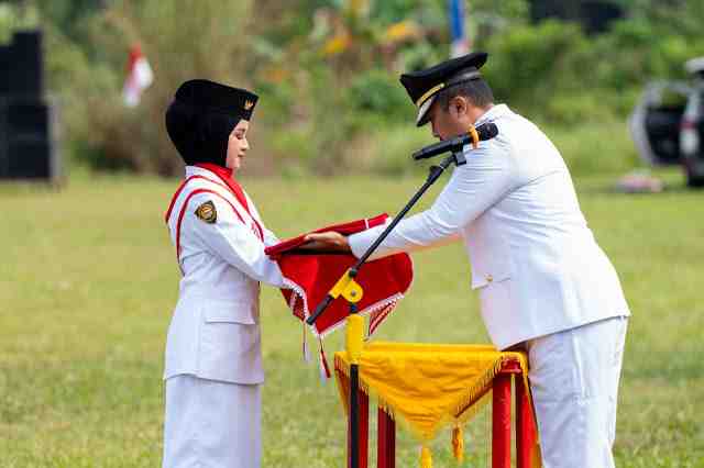 Wagub Sumbar Pimpin Upacara HUT ke-81 RI di Kamang Baru, Hadirkan Kemeriahan di Tingkat Kecamatan