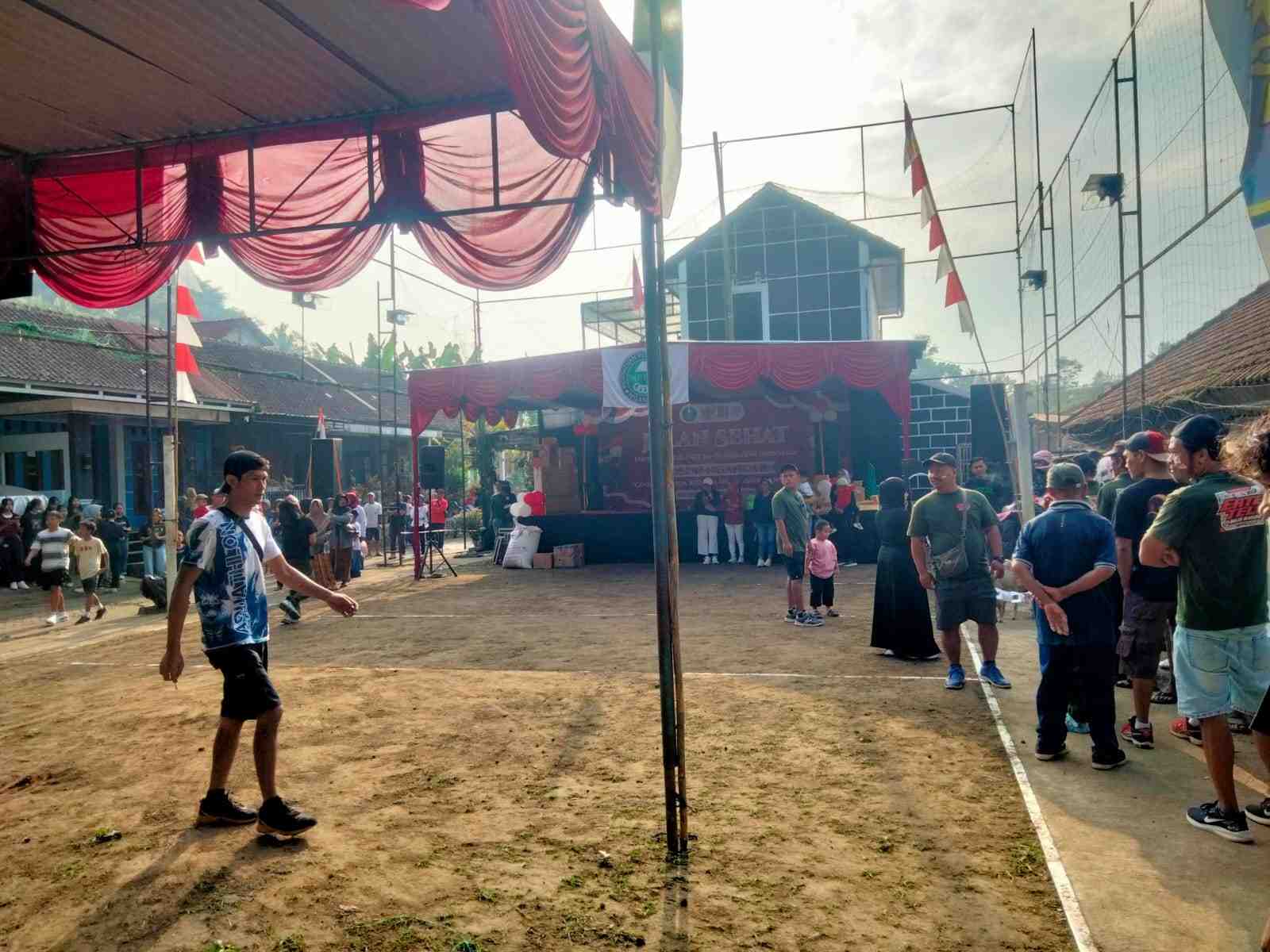 Warga Lereng Merapi Semarakkan HUT ke-81 RI Lewat Jalan Sehat dan Pesta Rakyat