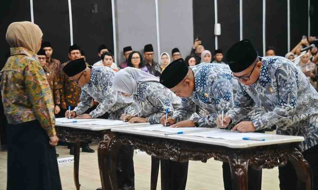 Menkomdigi Meminta KIP Perkuat Keterbukaan Informasi untuk Tangkal Hoaks dan Deepfake