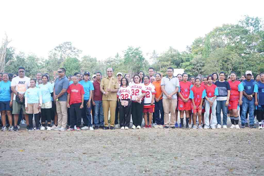 Delapan Kelurahan di Belu Beradu Ketangkasan Bola Kasti Semarakkan HUT Ke-81 RI