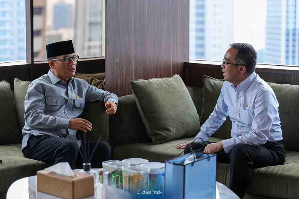 Kemdiktisaintek dan Kemendes PDT Siapkan Kolaborasi Kampus-Desa