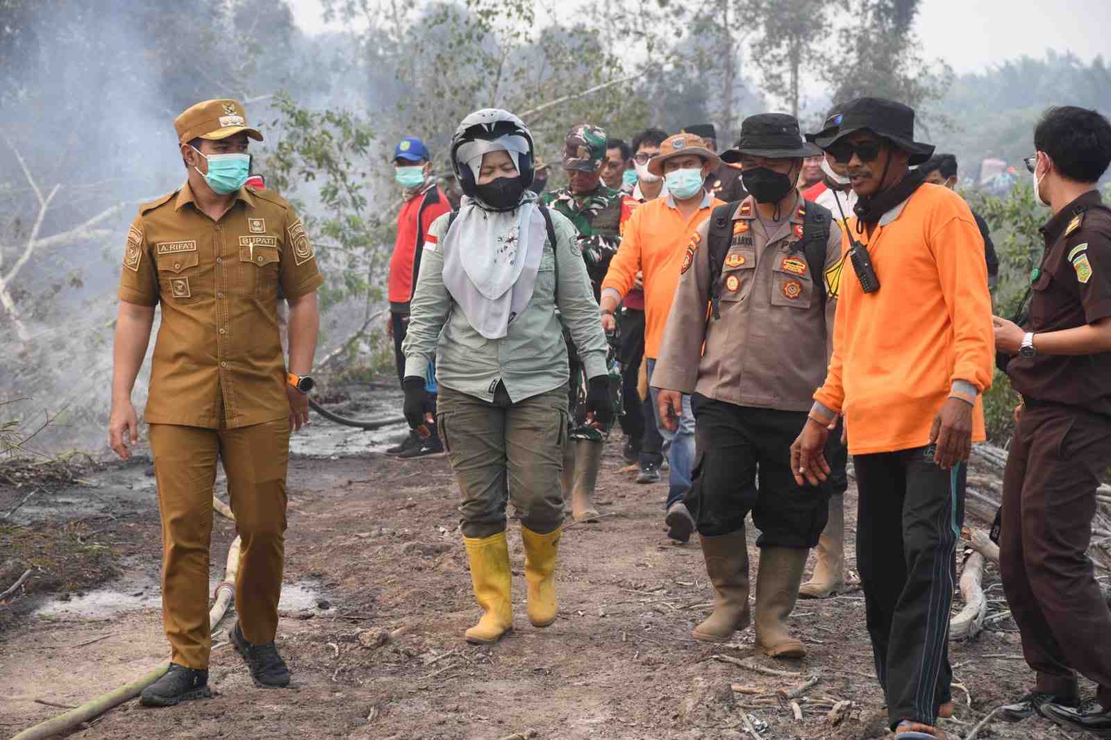 Tinjau Karhutla di Kantan Atas, Bupati Pulang Pisau Imbau Warga Siapkan Sumur Bor di Lahan Perkebunan