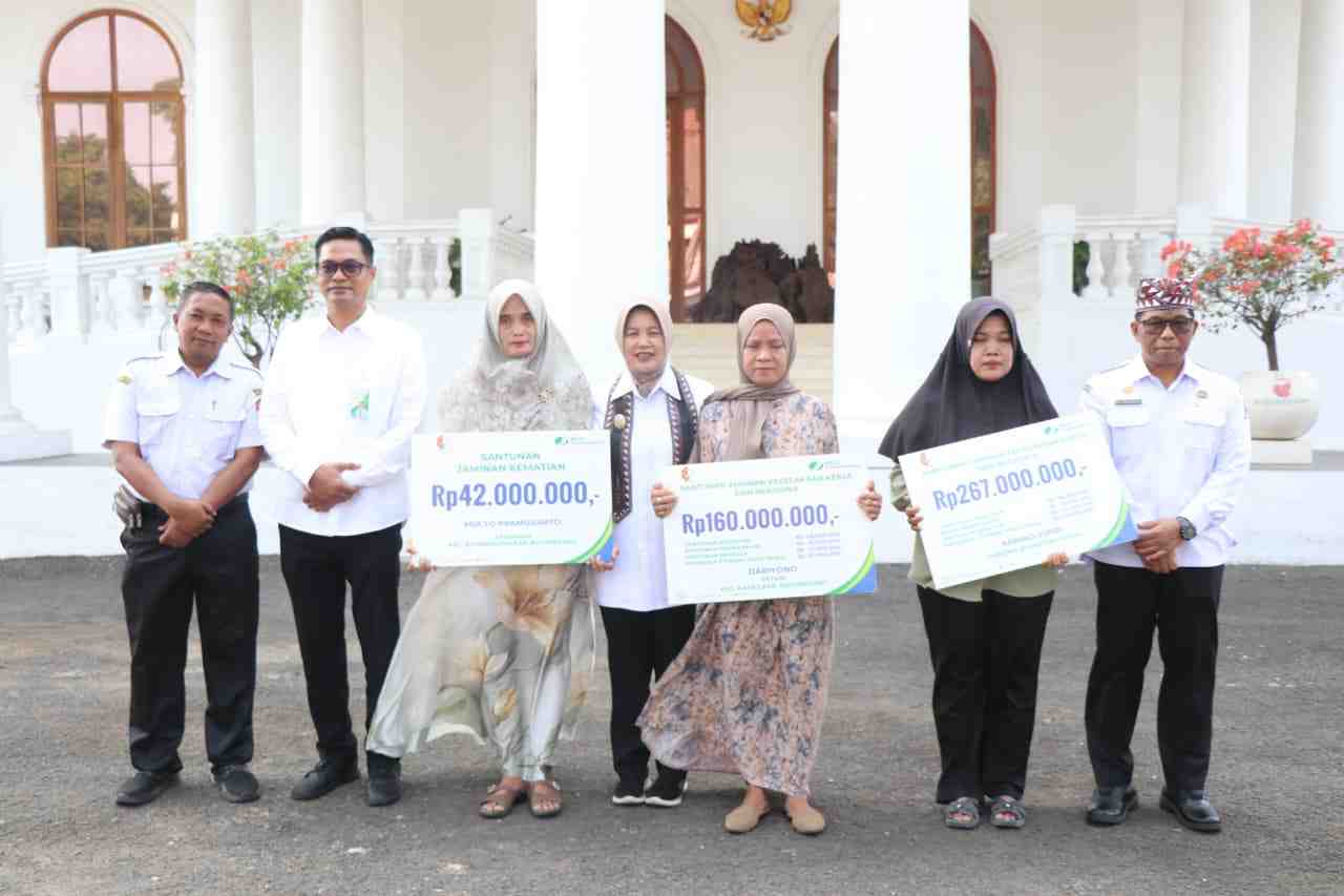 Program BPJS Ketenagakerjaan Pemkab Bojonegoro Bantu Keluarga Pekerja Rentan
