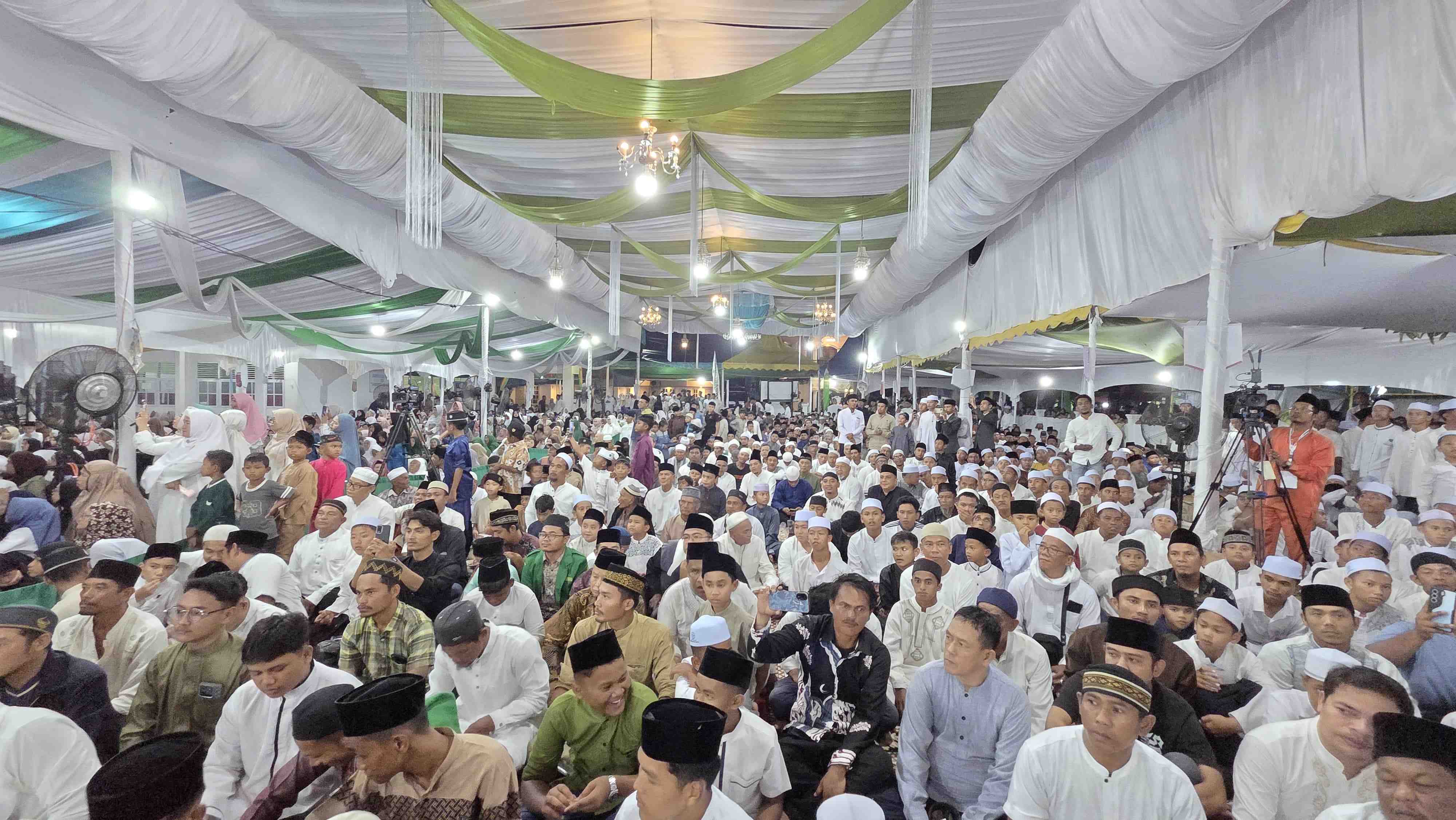 Pemprov Riau Dorong Persatuan dan Kerukunan lewat Momentum Haul Syekh Oesman