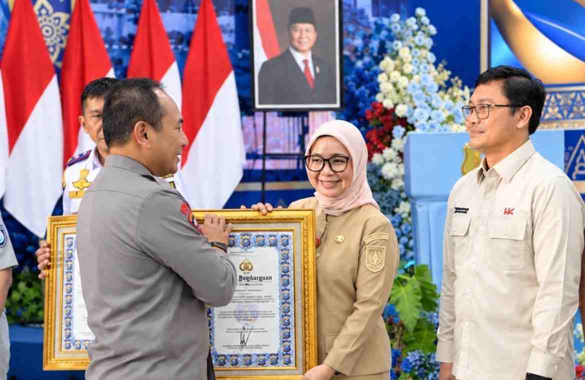 Bapenda Riau Raih Penghargaan Polda atas Kolaborasi Dukung Kamseltibcarlantas