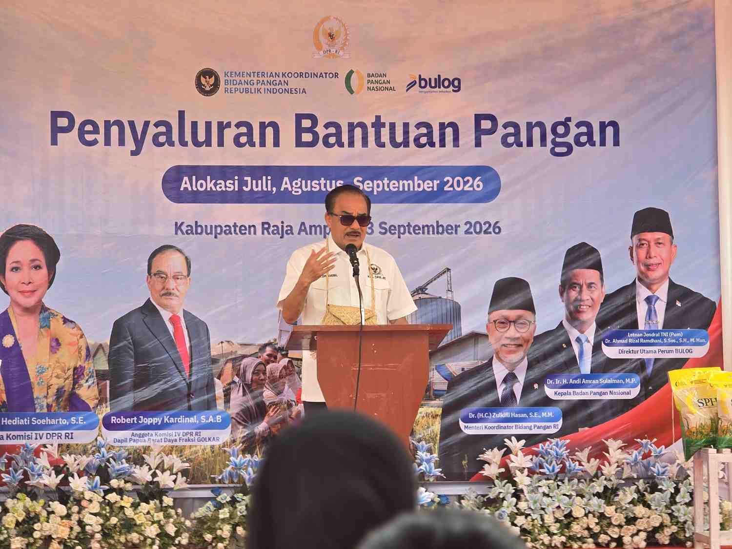 Raja Ampat Salurkan Bantuan Pangan Alokasi Juli-September 2026
