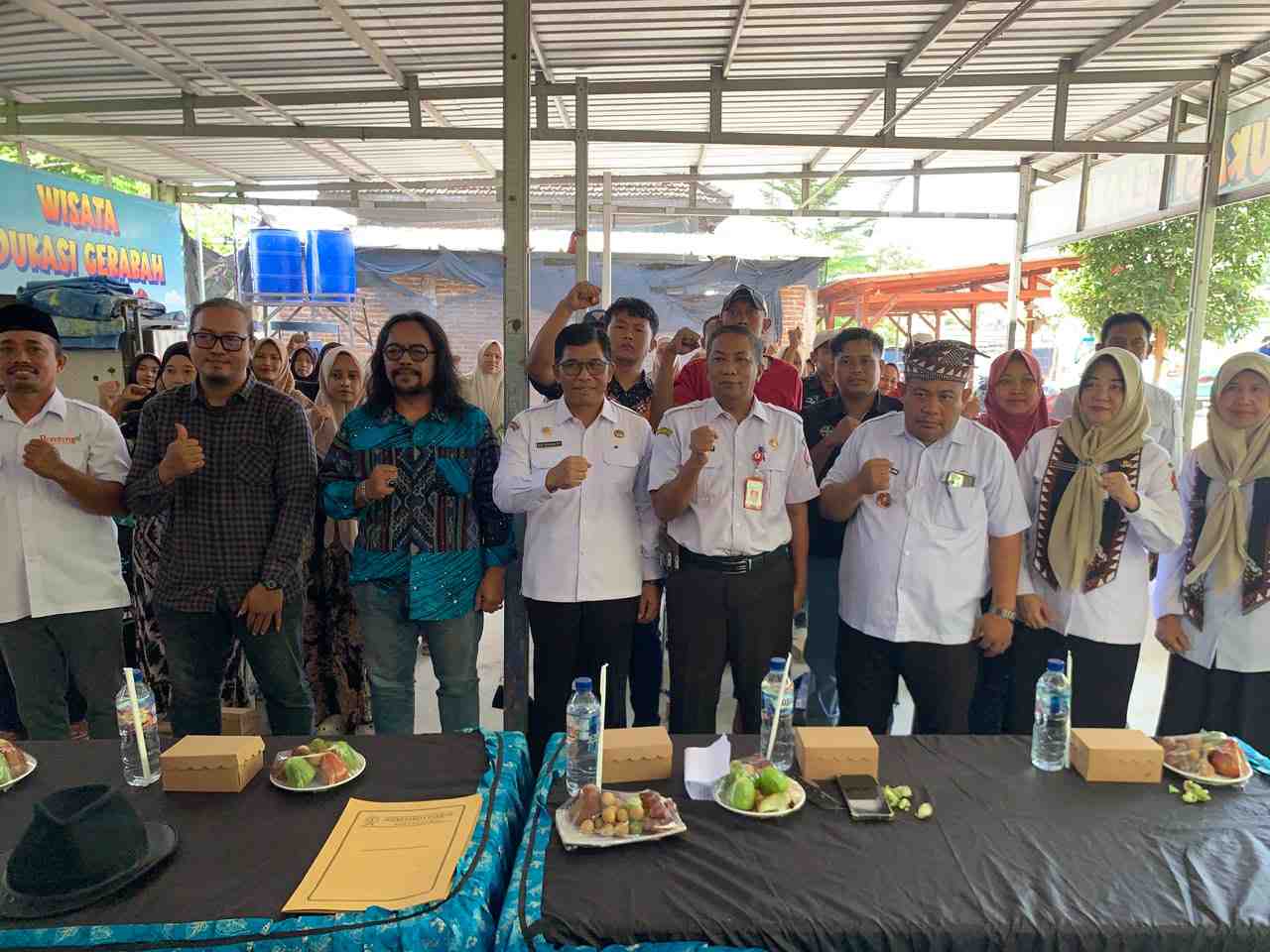 IKM Gerabah Bojonegoro Dilatih Padukan Seni Keramik dan Teknik Membatik