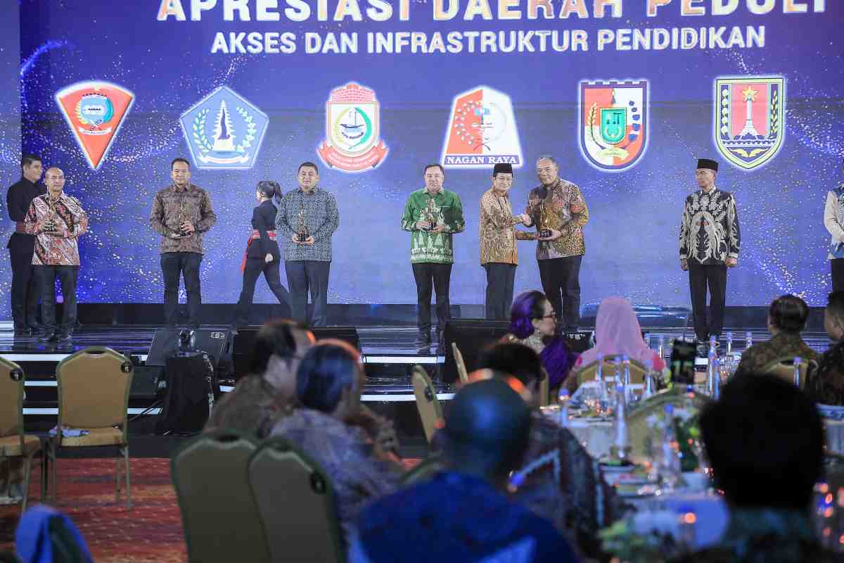 Agung Nugroho Raih Penghargaan Peduli Akses dan Infrastruktur Pendidikan 2026 