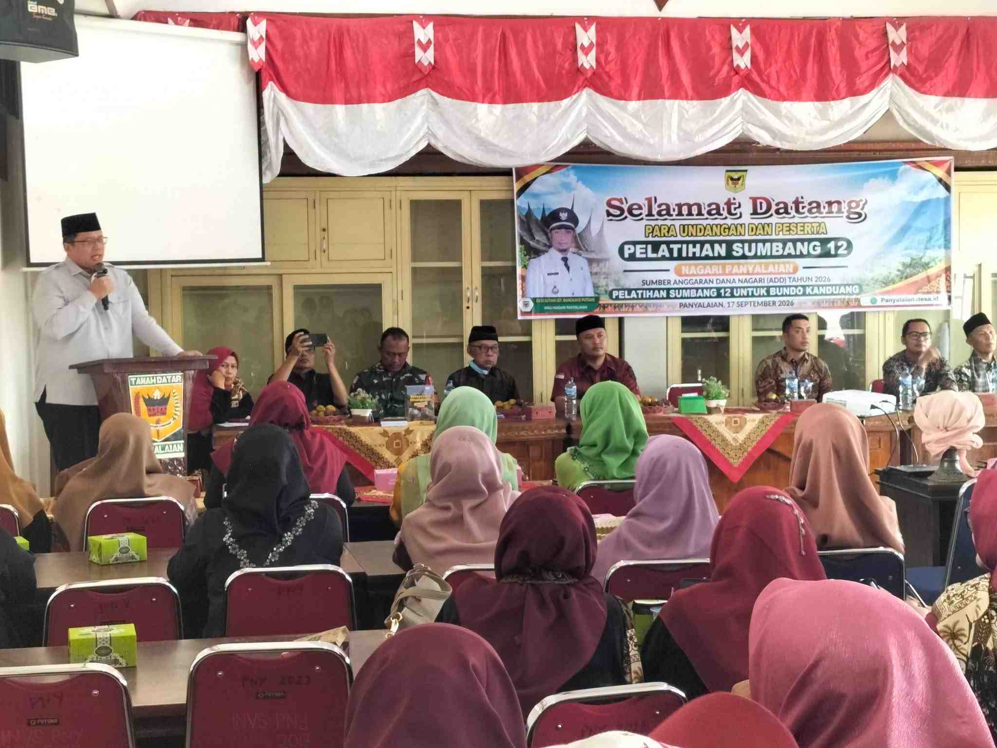 Wabup Tanah Datar Dorong Sumbang 12 Jadi Bekal Perempuan Minangkabau