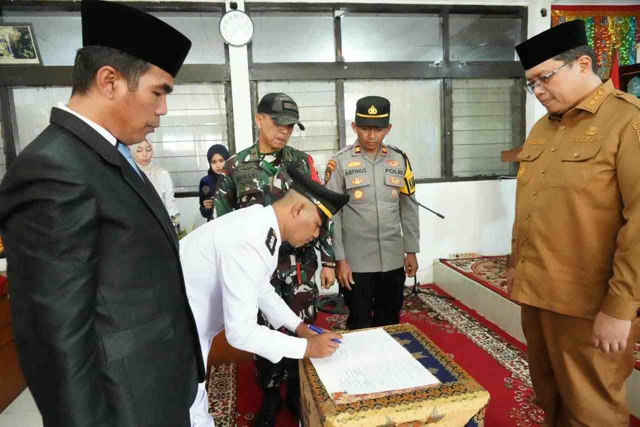 Camat Baru Sungai Tarab Diminta Rangkul Seluruh Elemen Masyarakat
